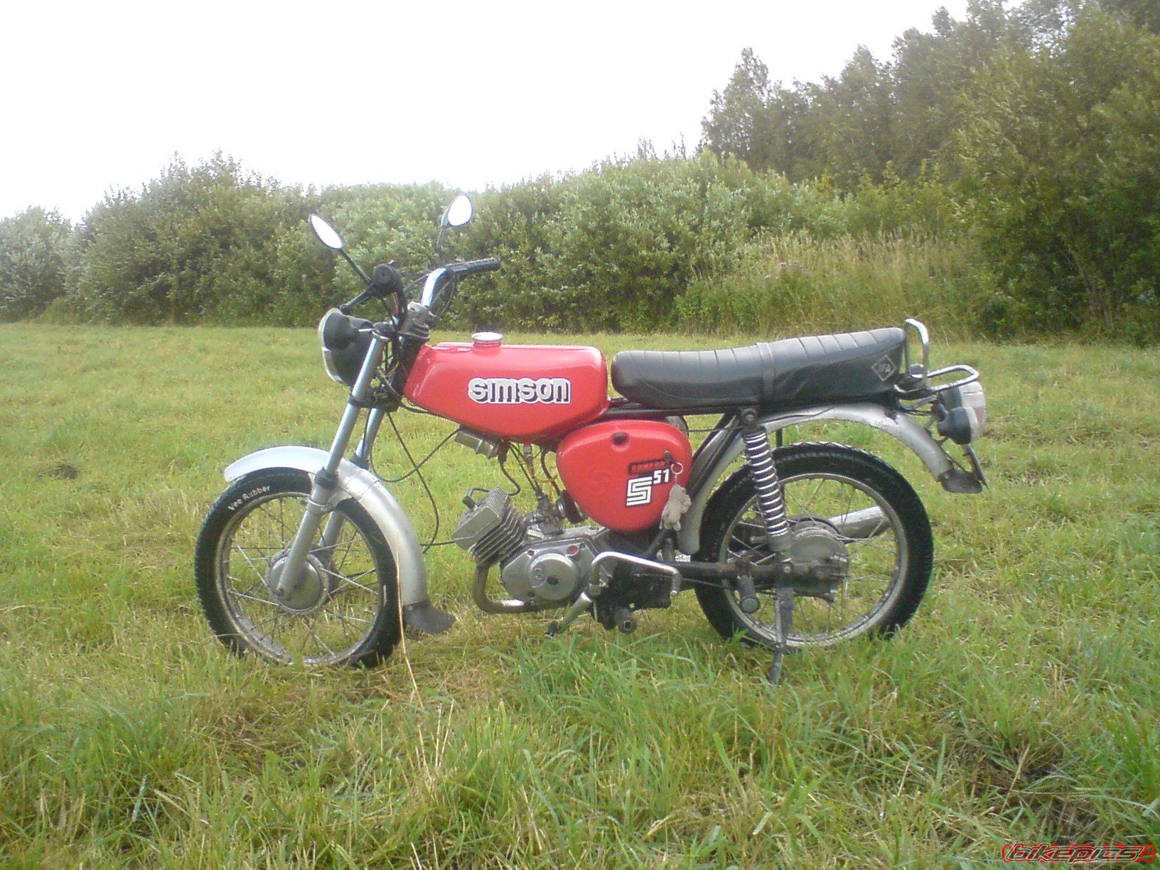 Photo 1376994