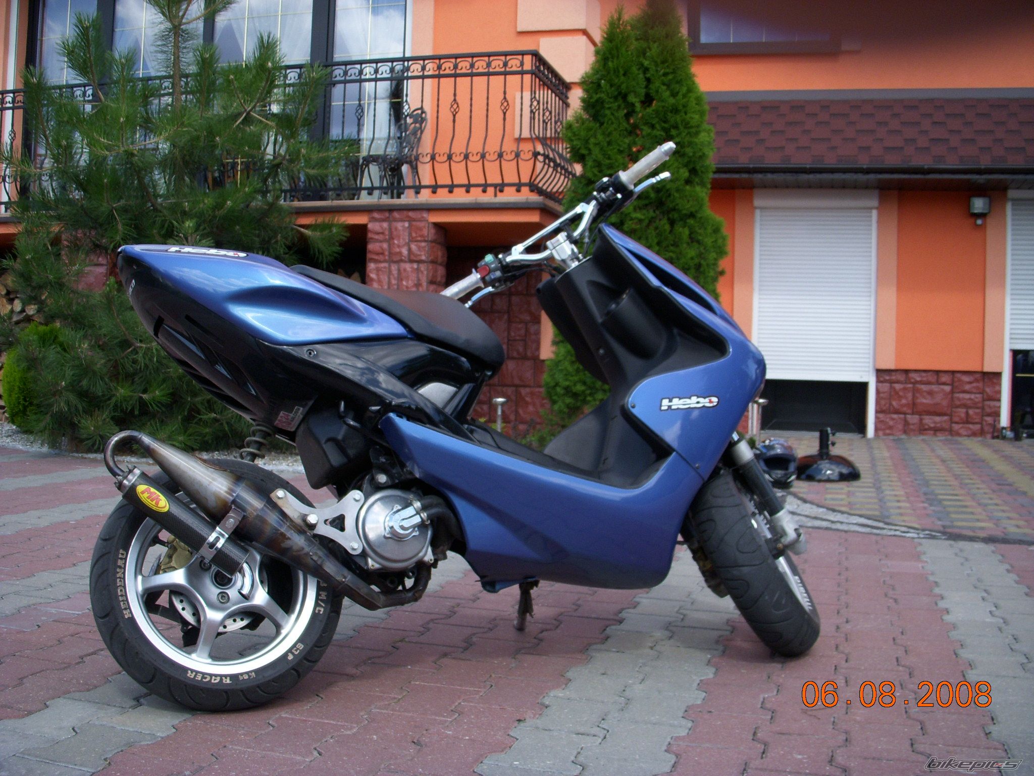 Photo 1377041