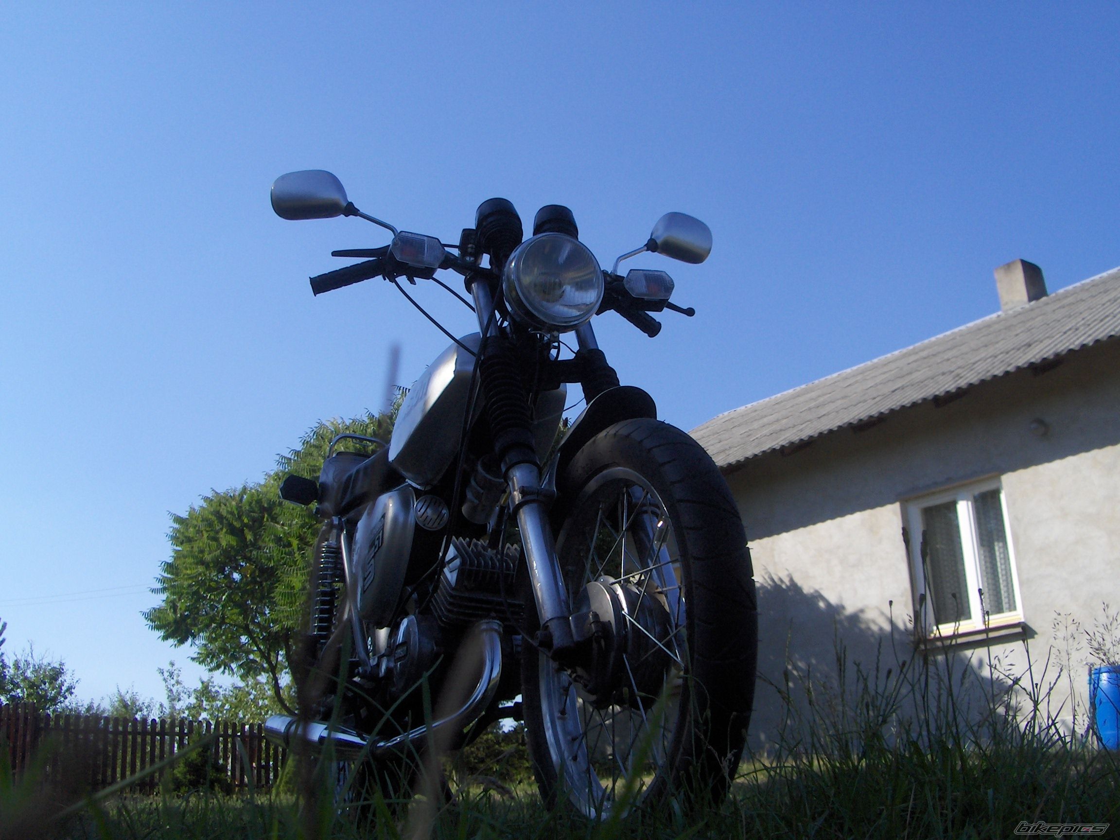 Photo 1377108
