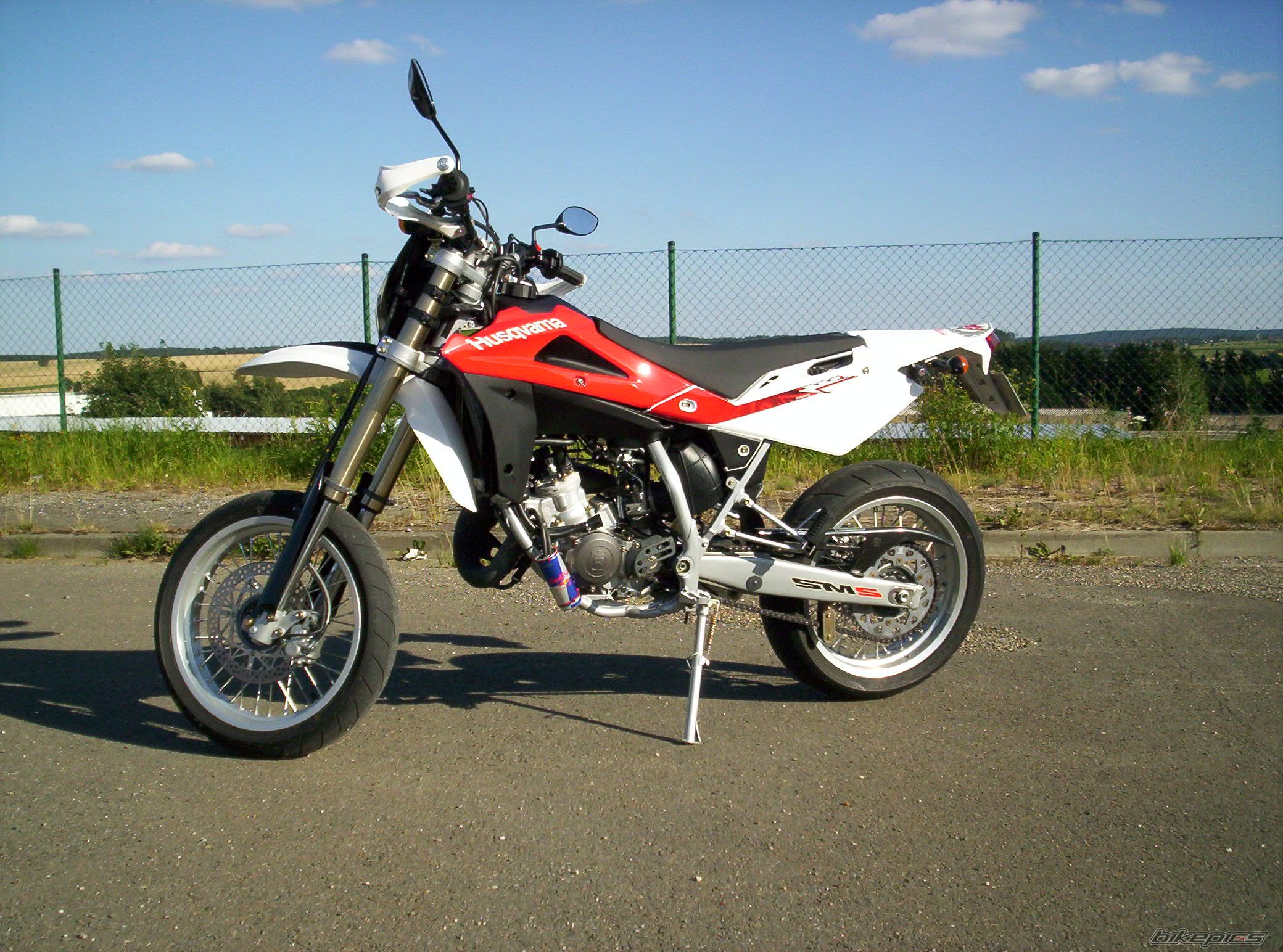 Photo 1377183