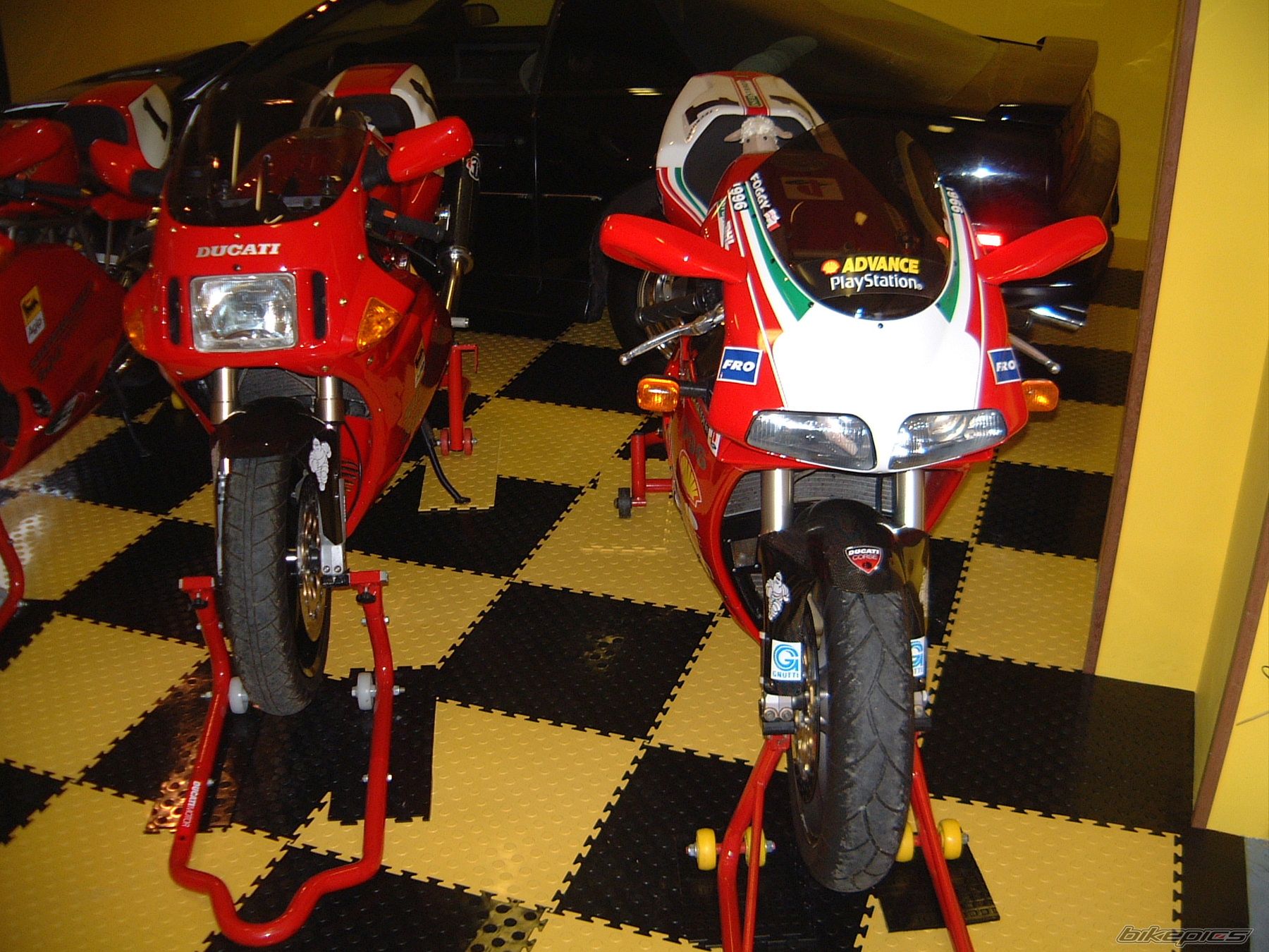 Photo 1377210