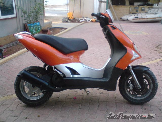 Photo 1377215