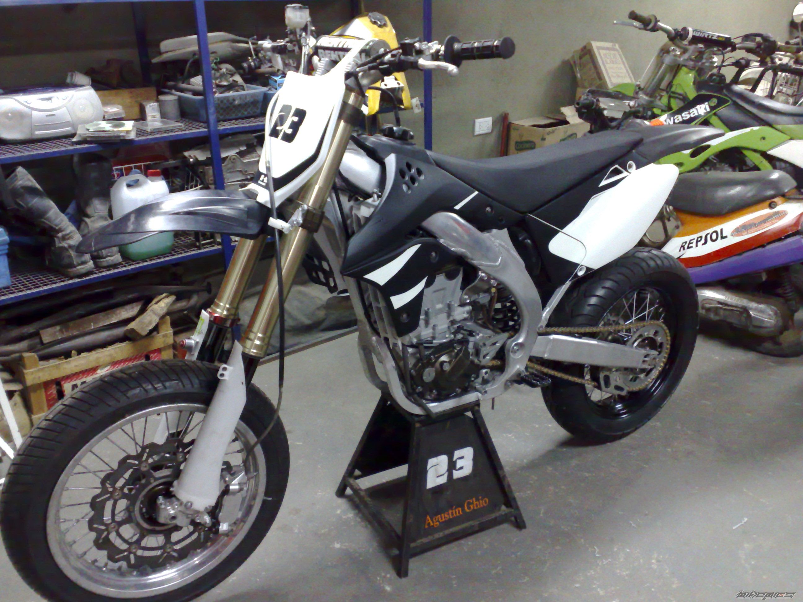 Photo 1377245