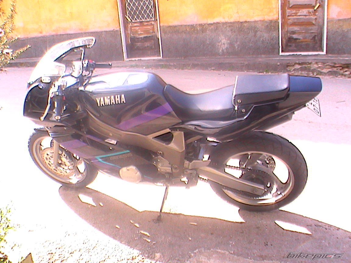 Photo 1377249