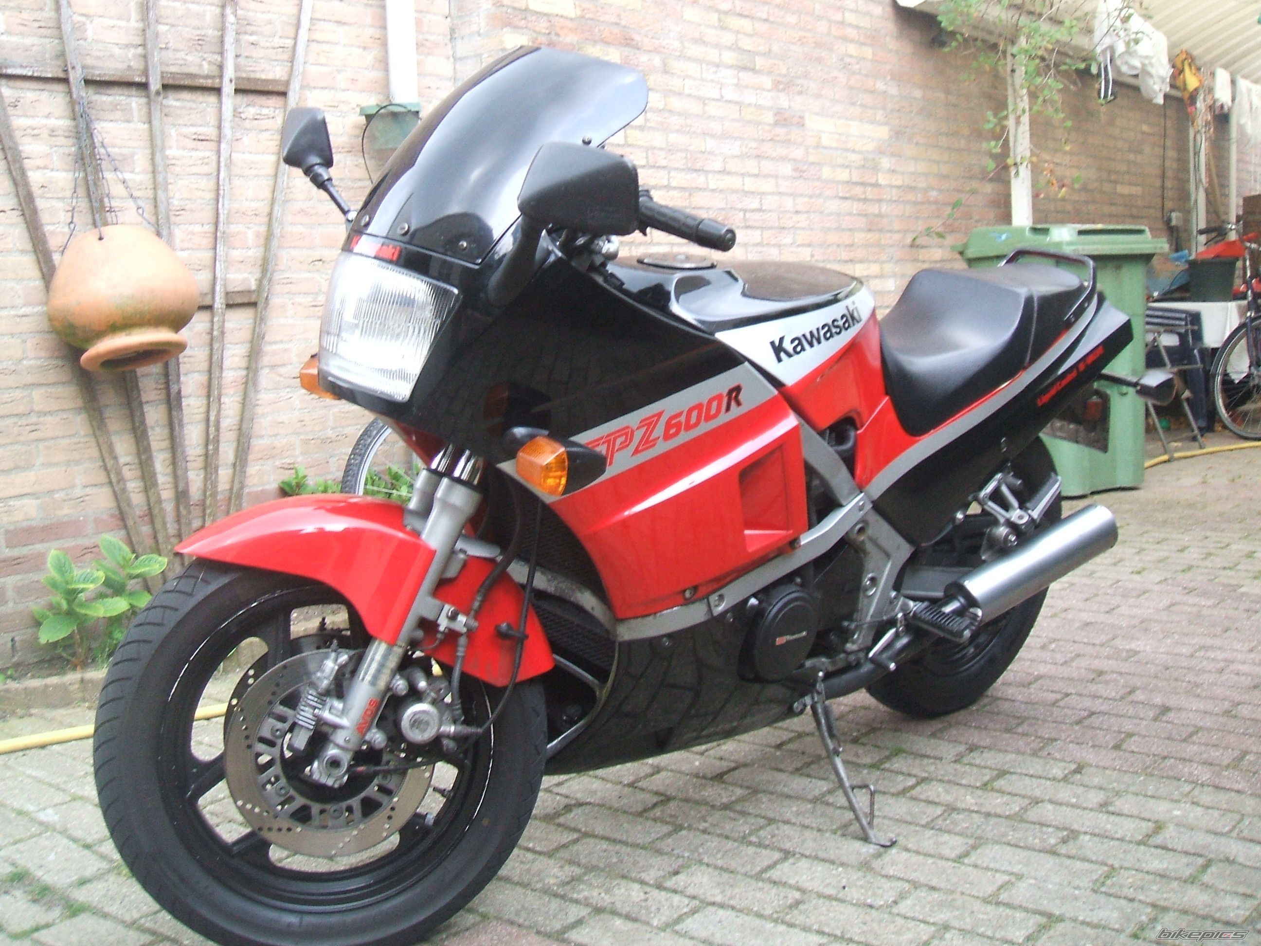 Photo 1377252