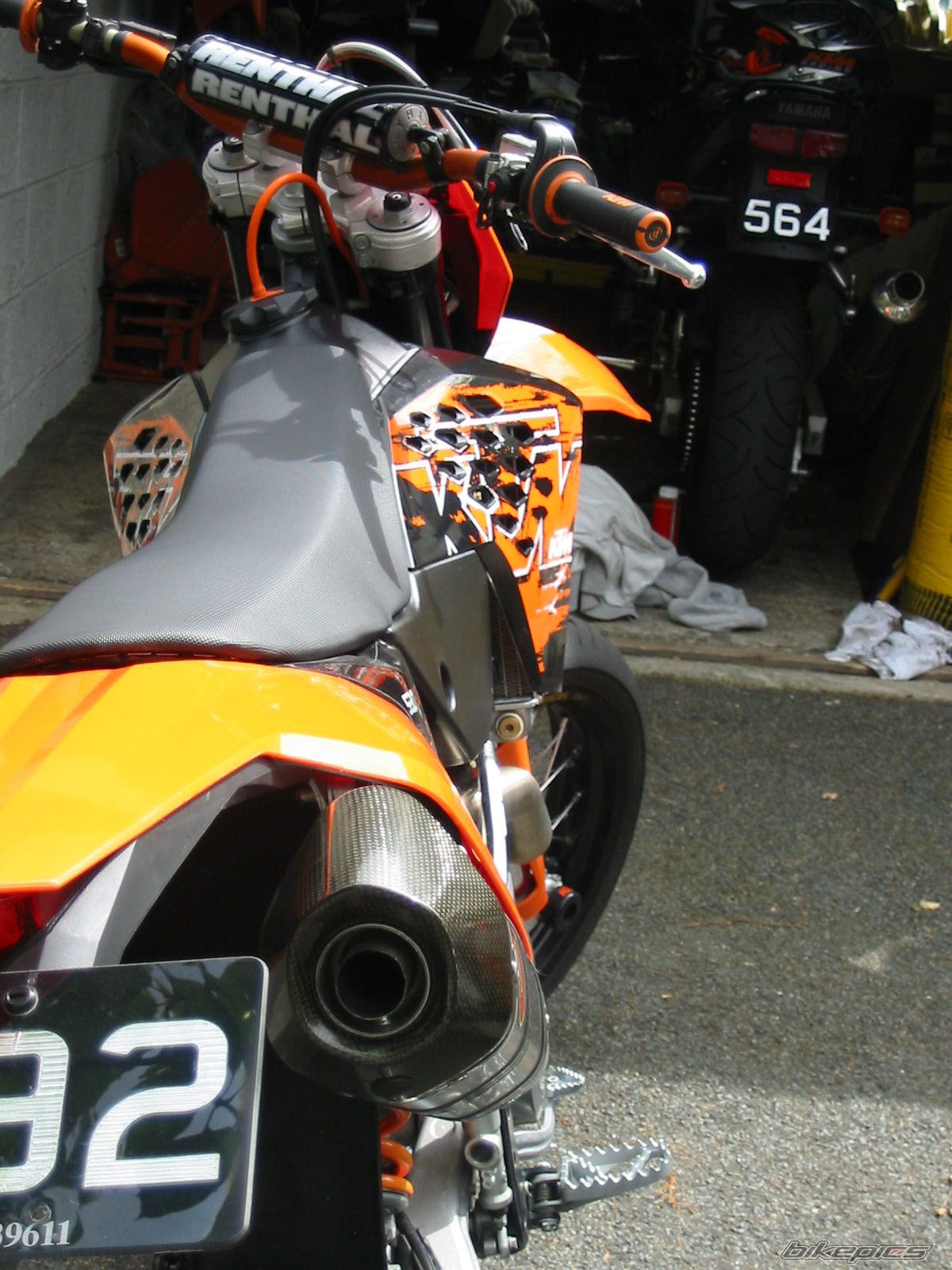 Photo 1377366