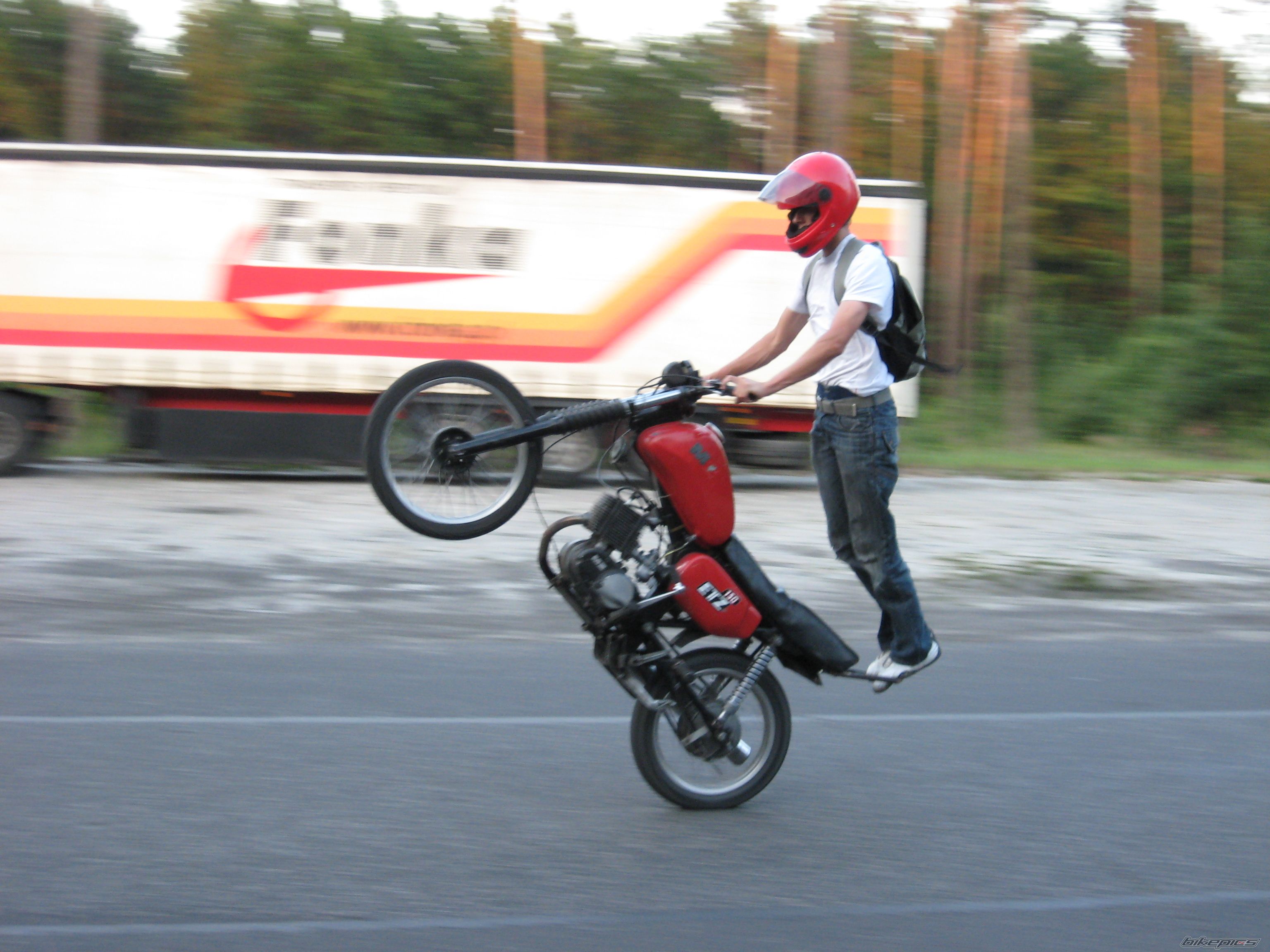 Bike Photo 1377371