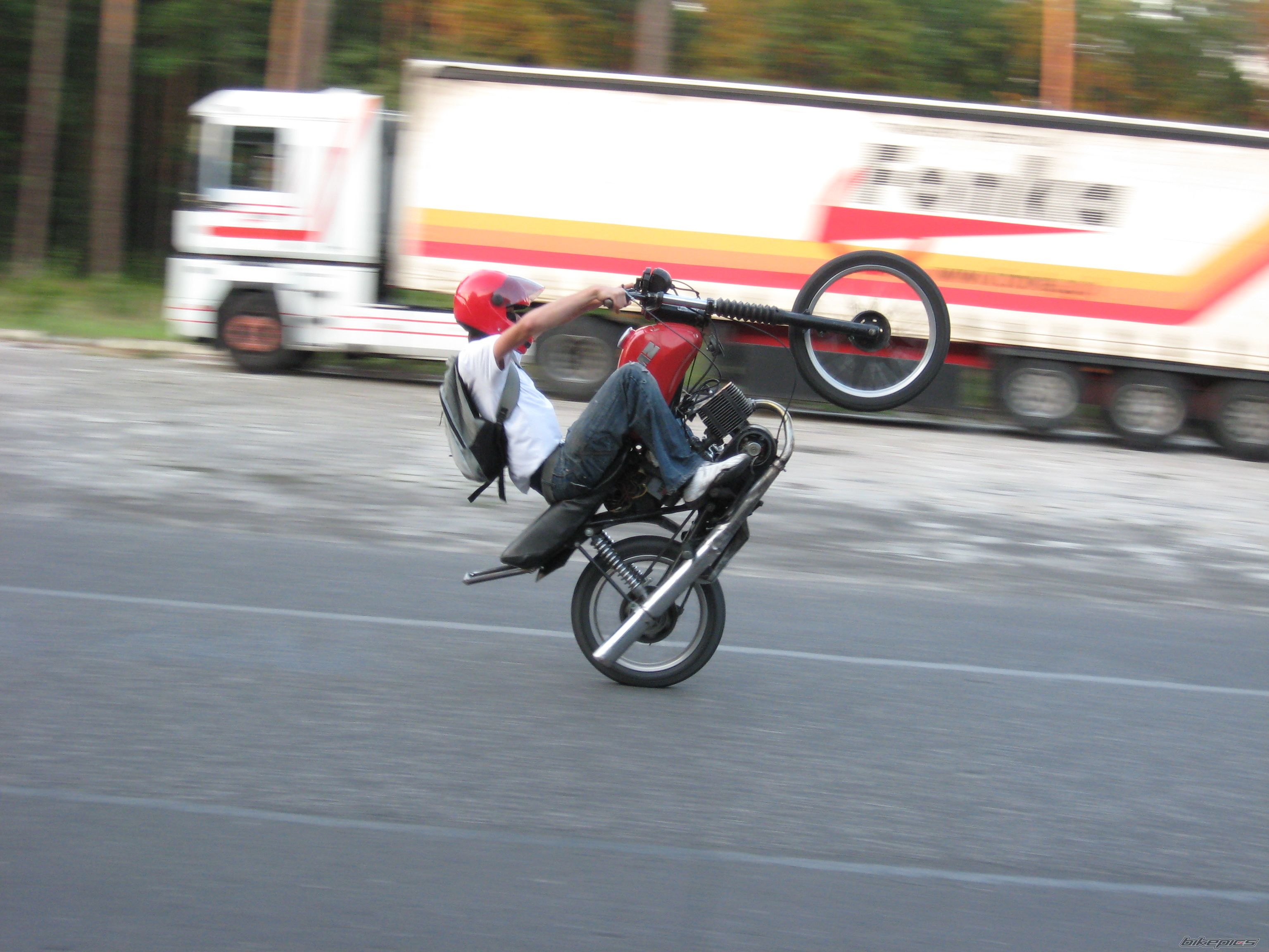 Photo 1377392