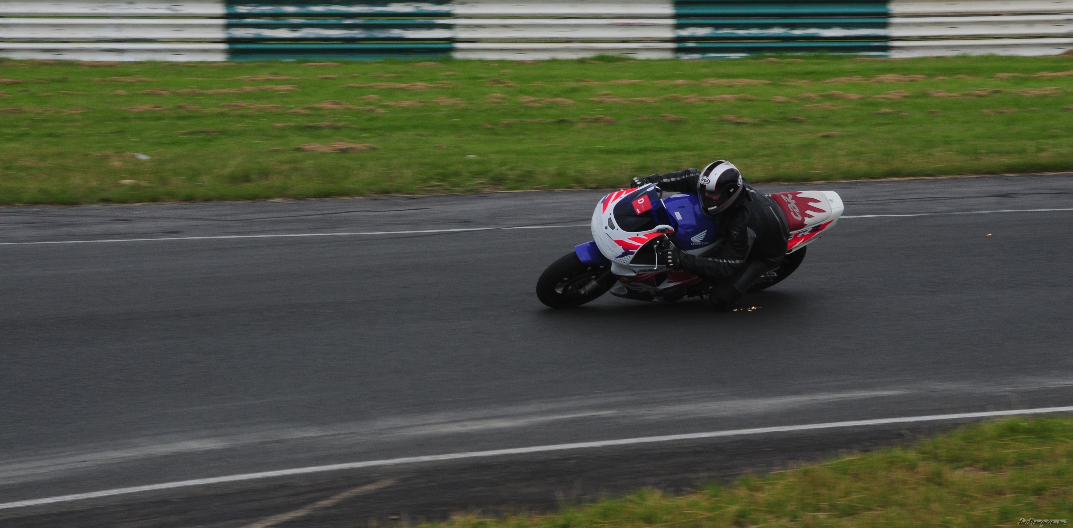 Photo 1377532