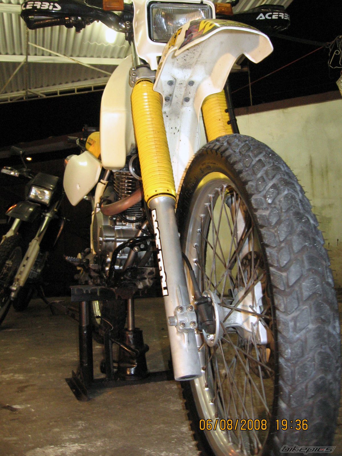 Photo 1377614