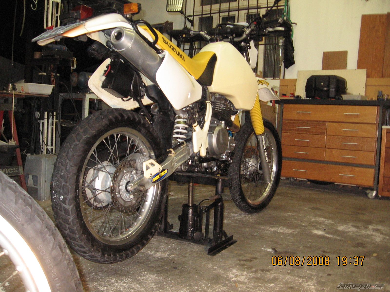 Photo 1377616