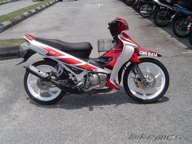 Photo 1377637