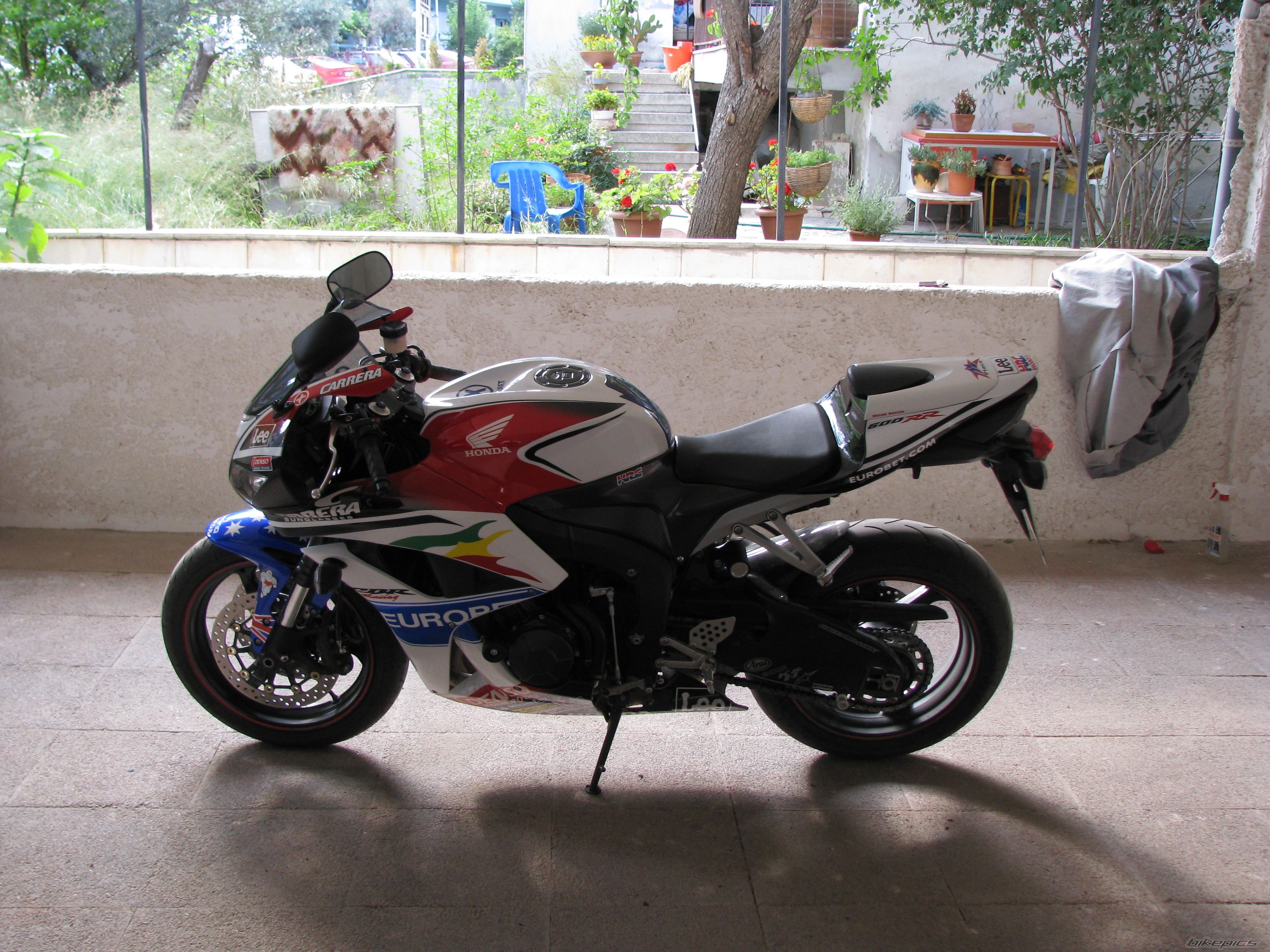 Photo 1377728