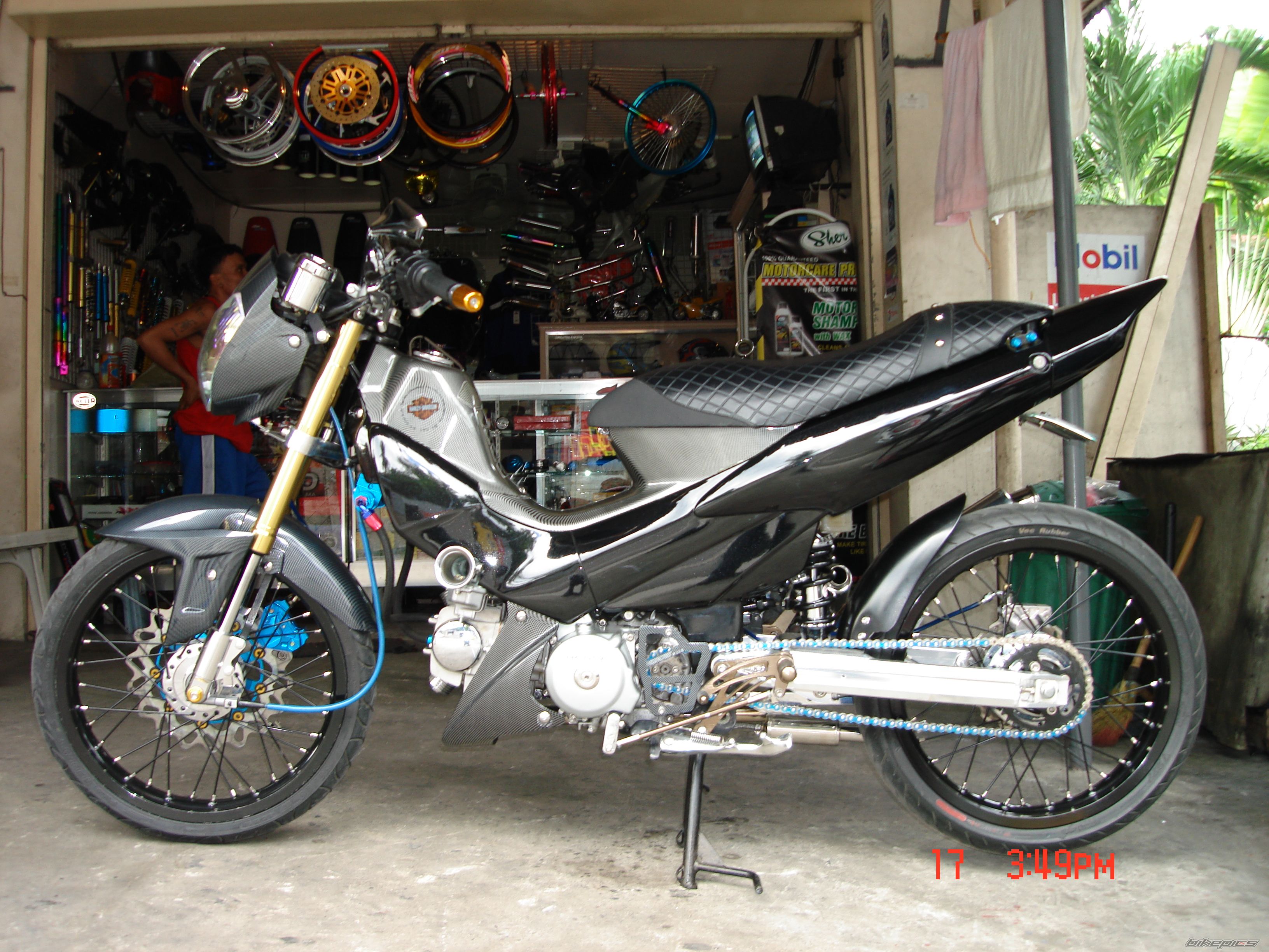 Photo 1377752