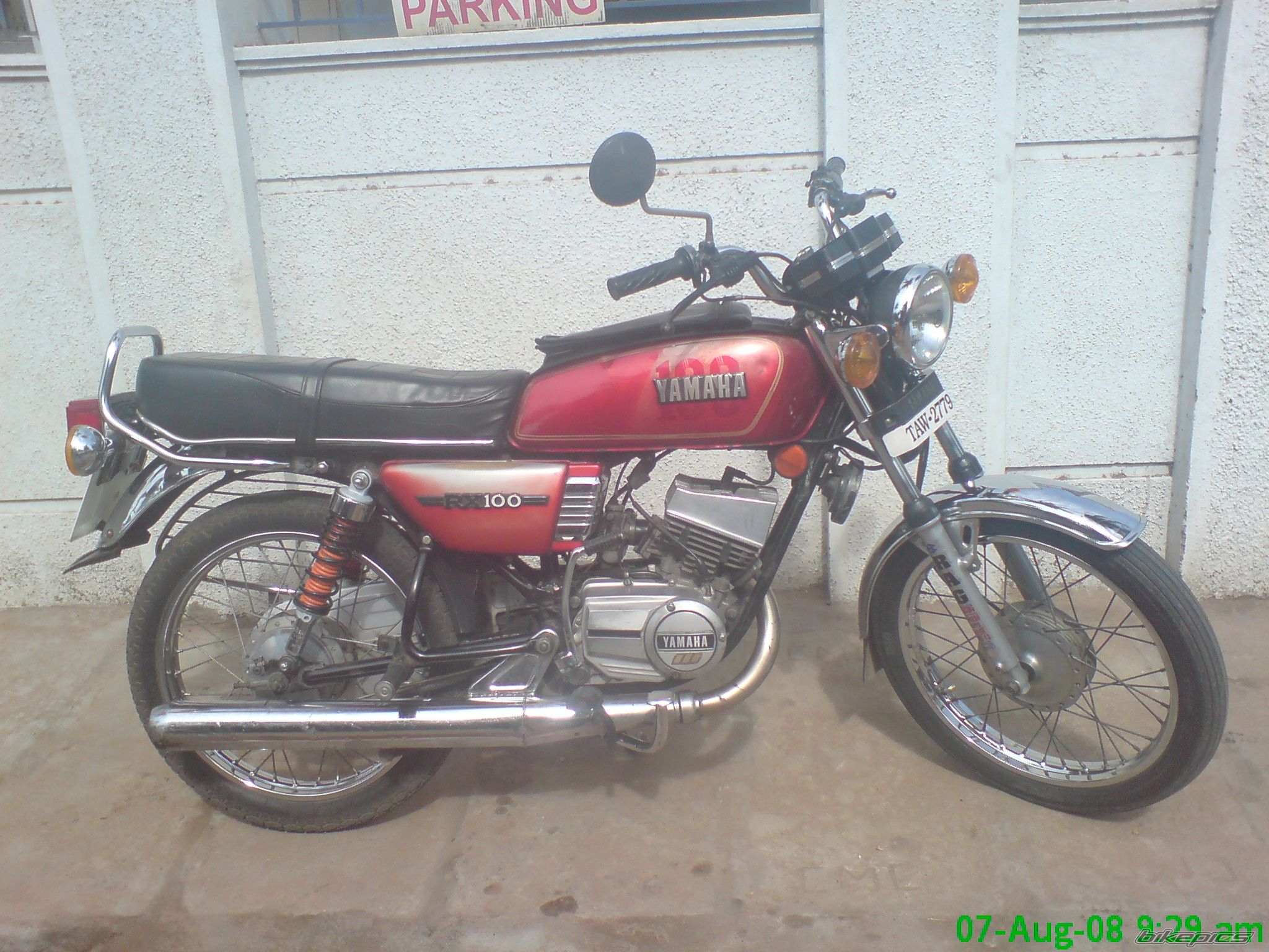 Photo 1377799