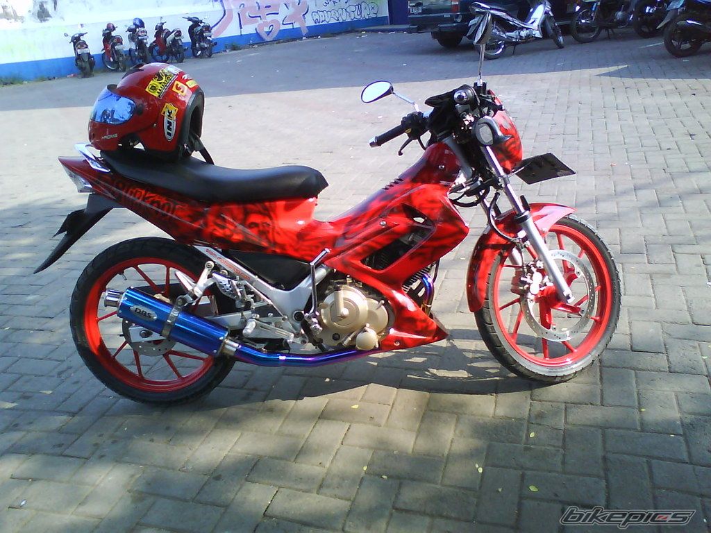 Photo 1377823