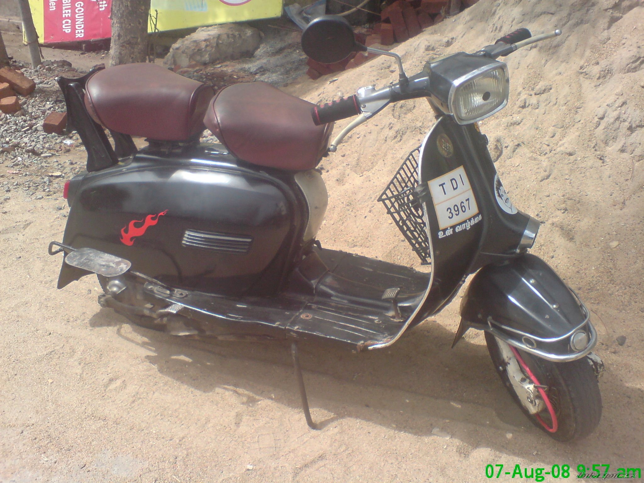 Photo 1377824