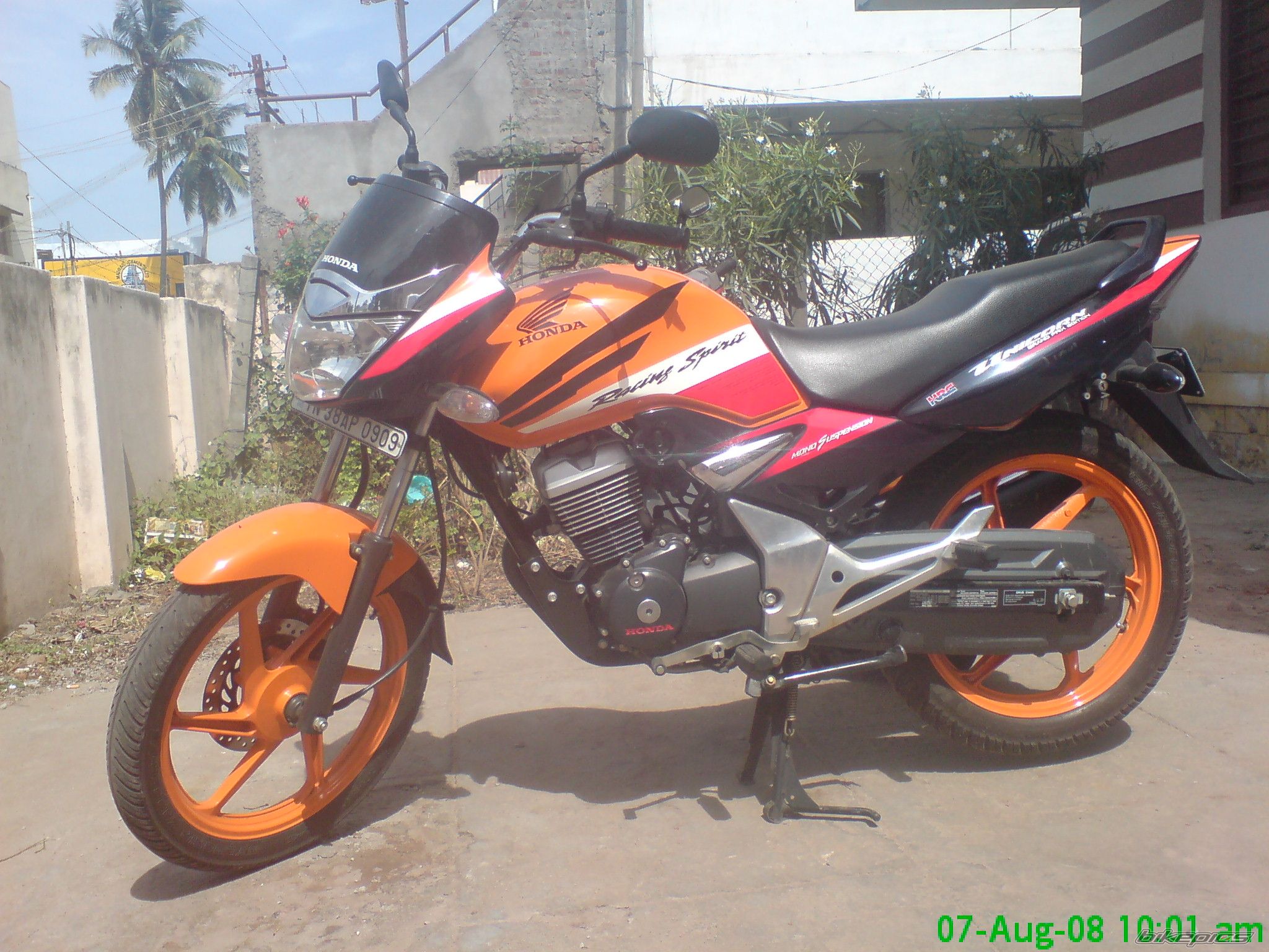 Photo 1377837