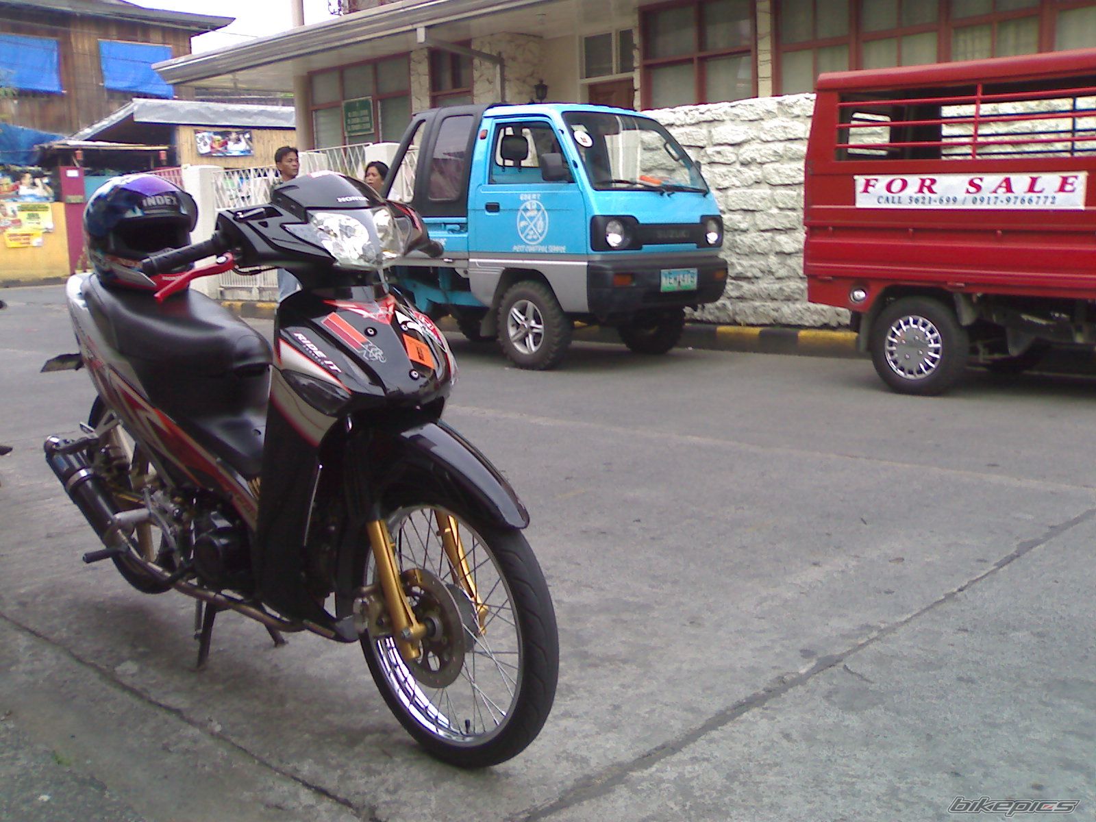 Photo 1377838