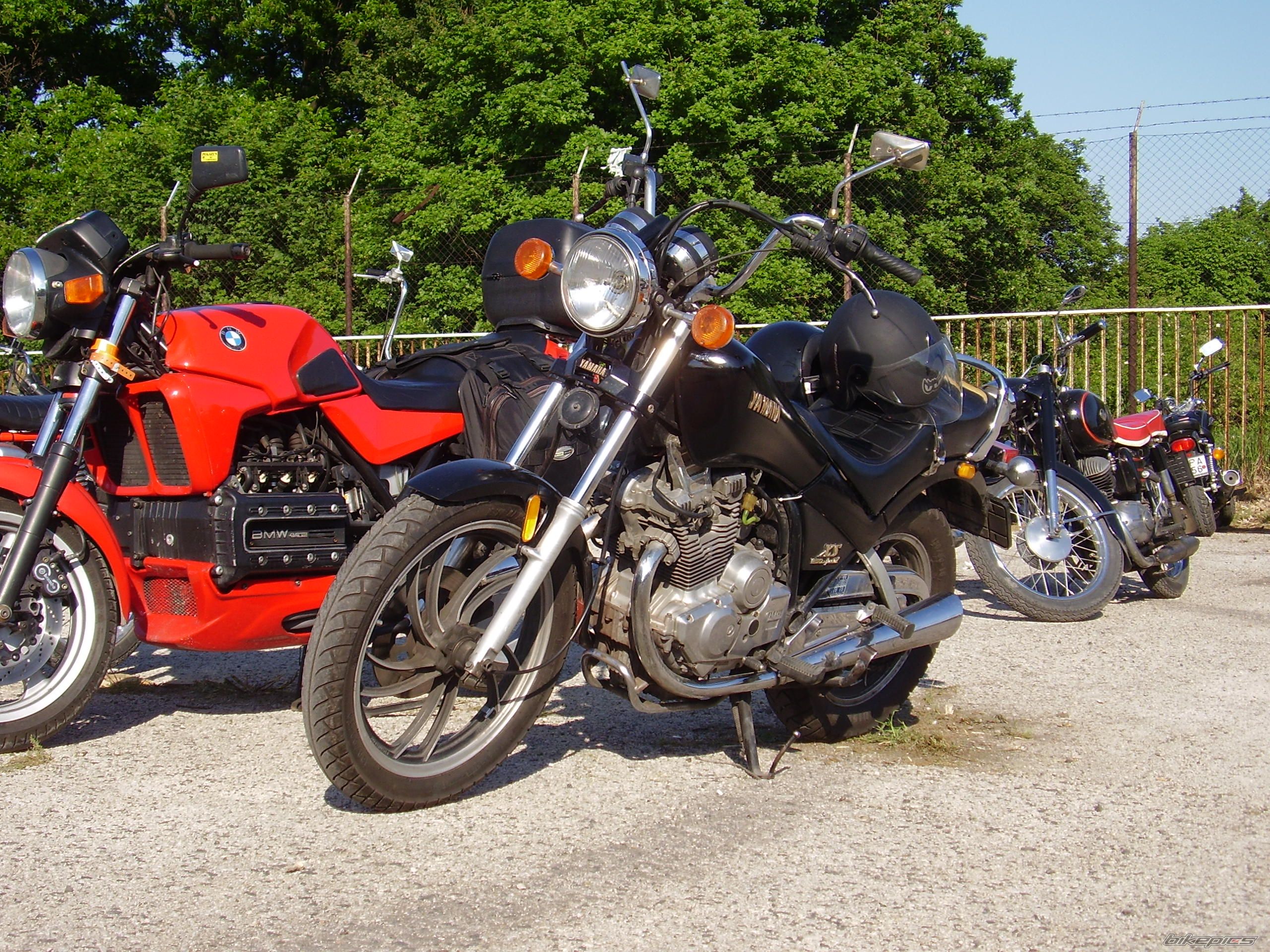 Photo 1377848