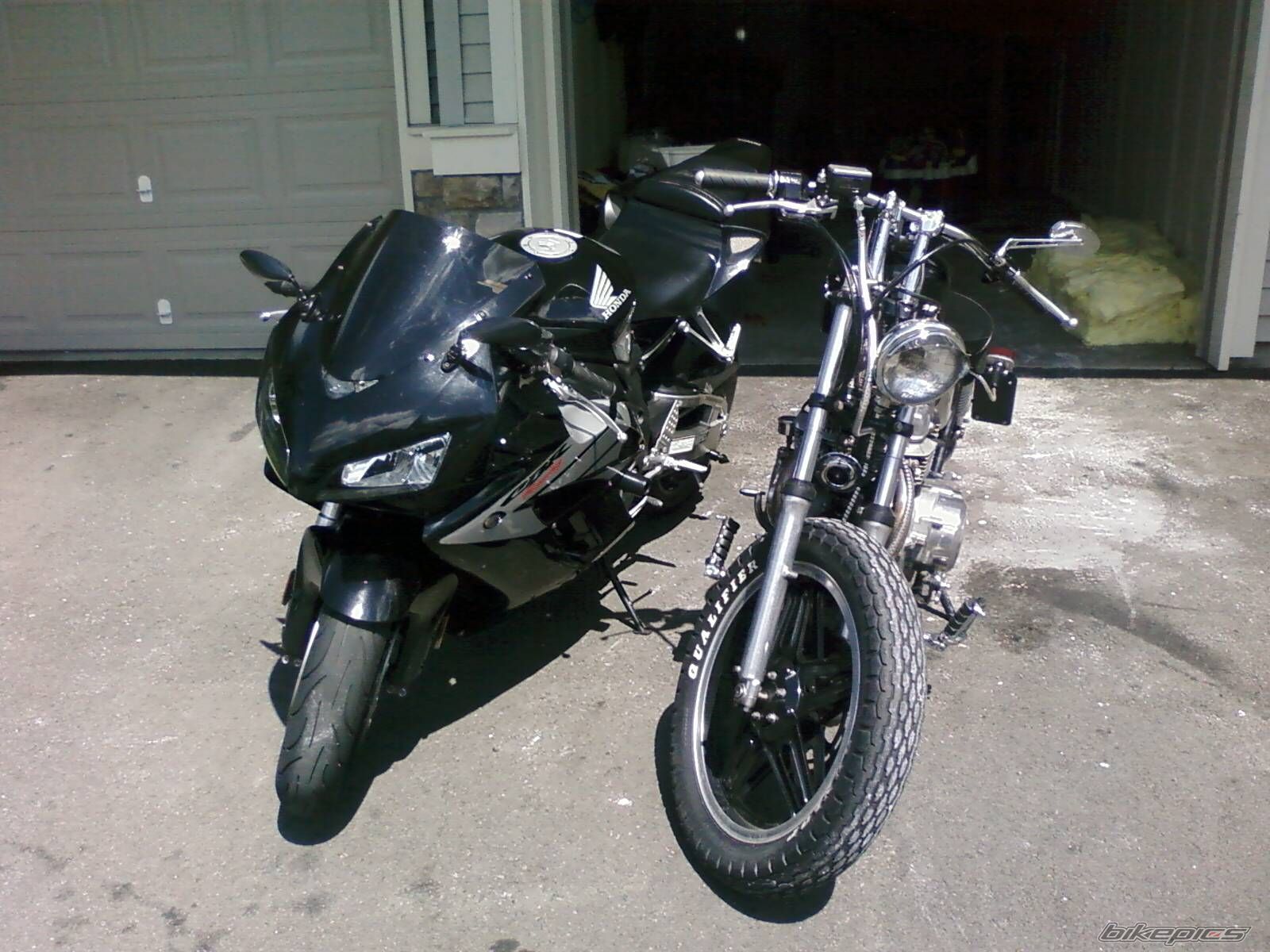 Photo 1378095