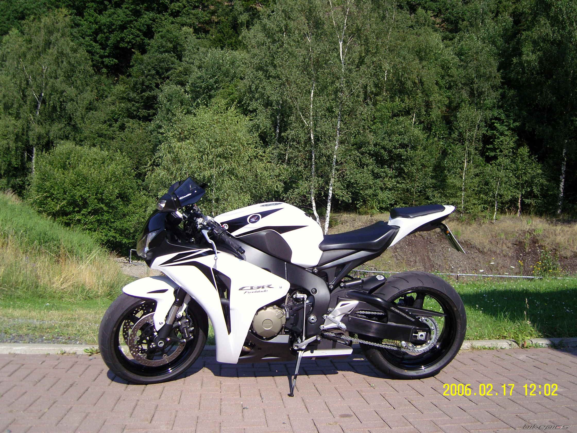 Photo 1378124