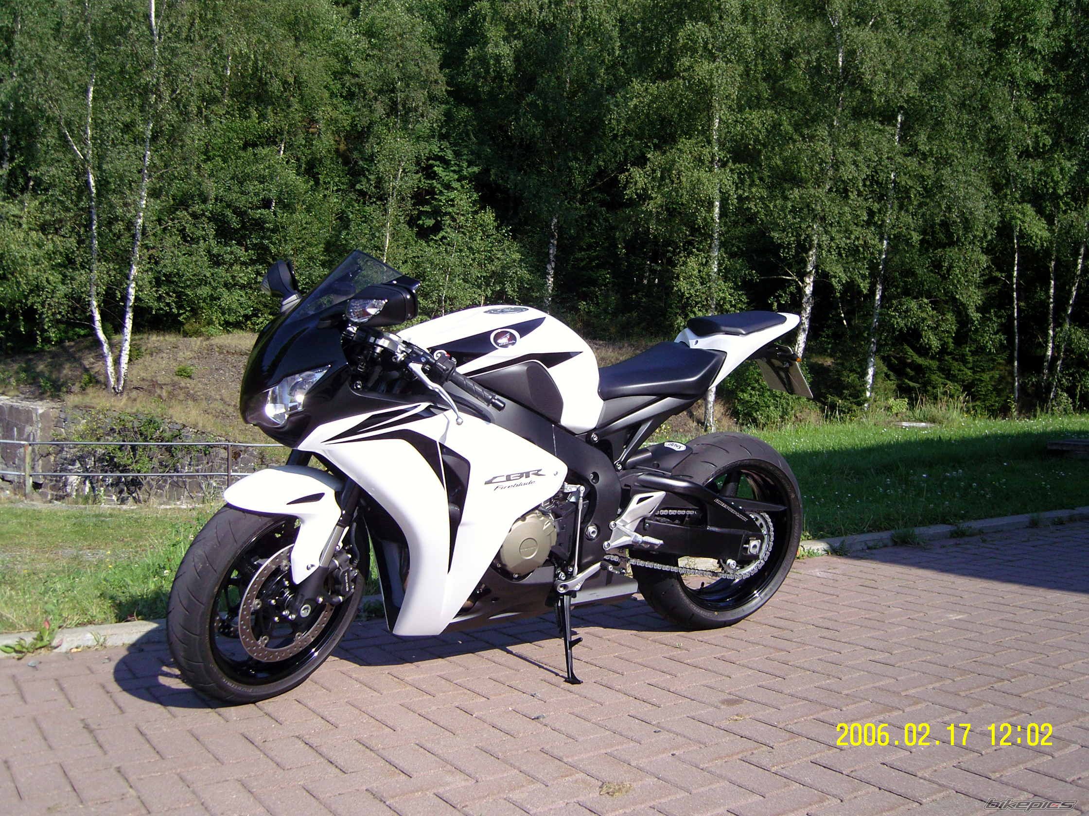 Photo 1378125