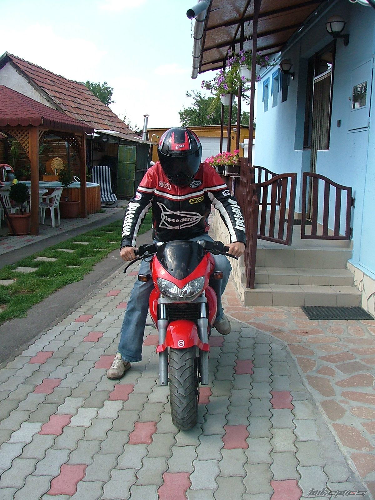 Photo 1378154
