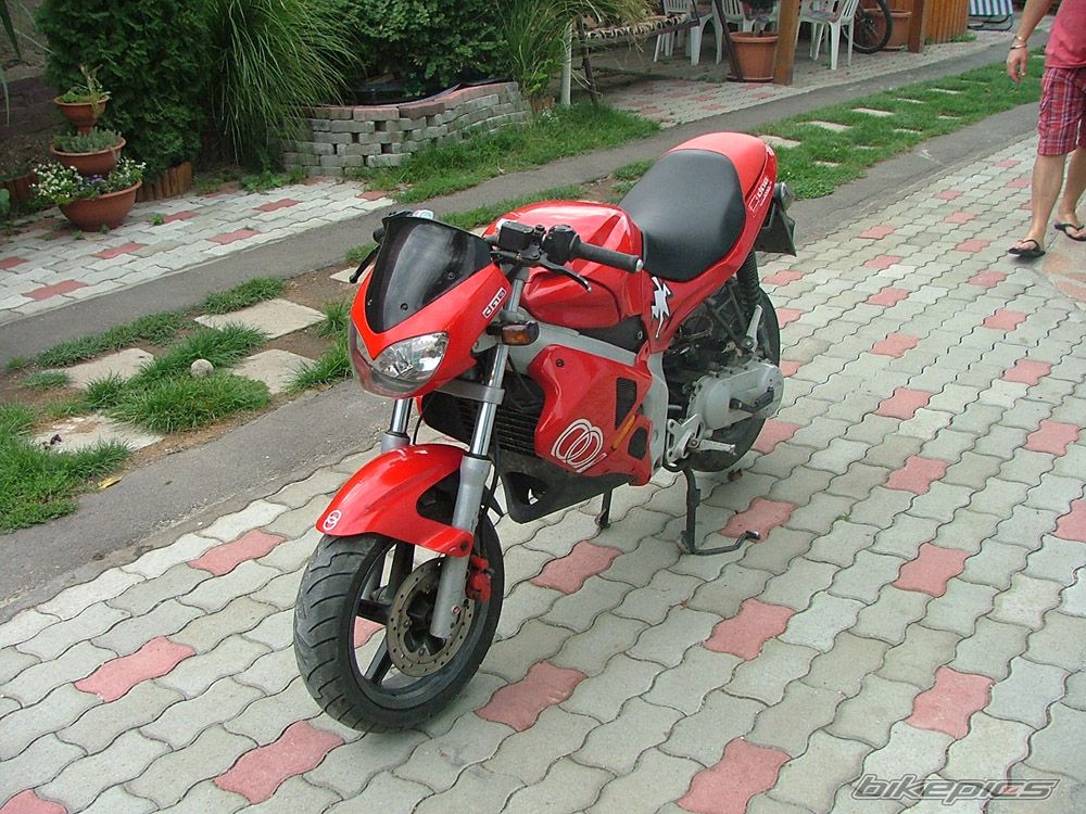 Photo 1378155