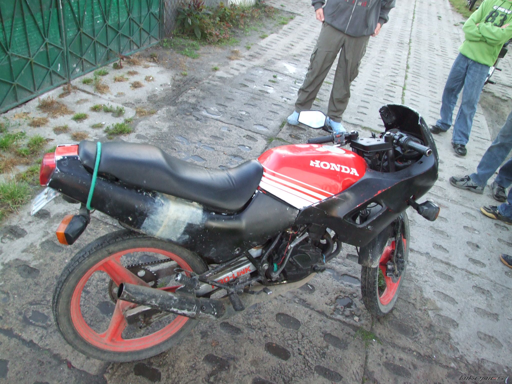 Photo 1378157