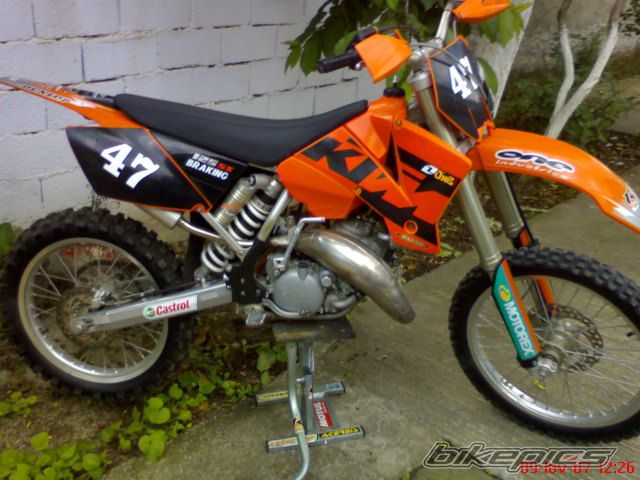 Photo 1378182