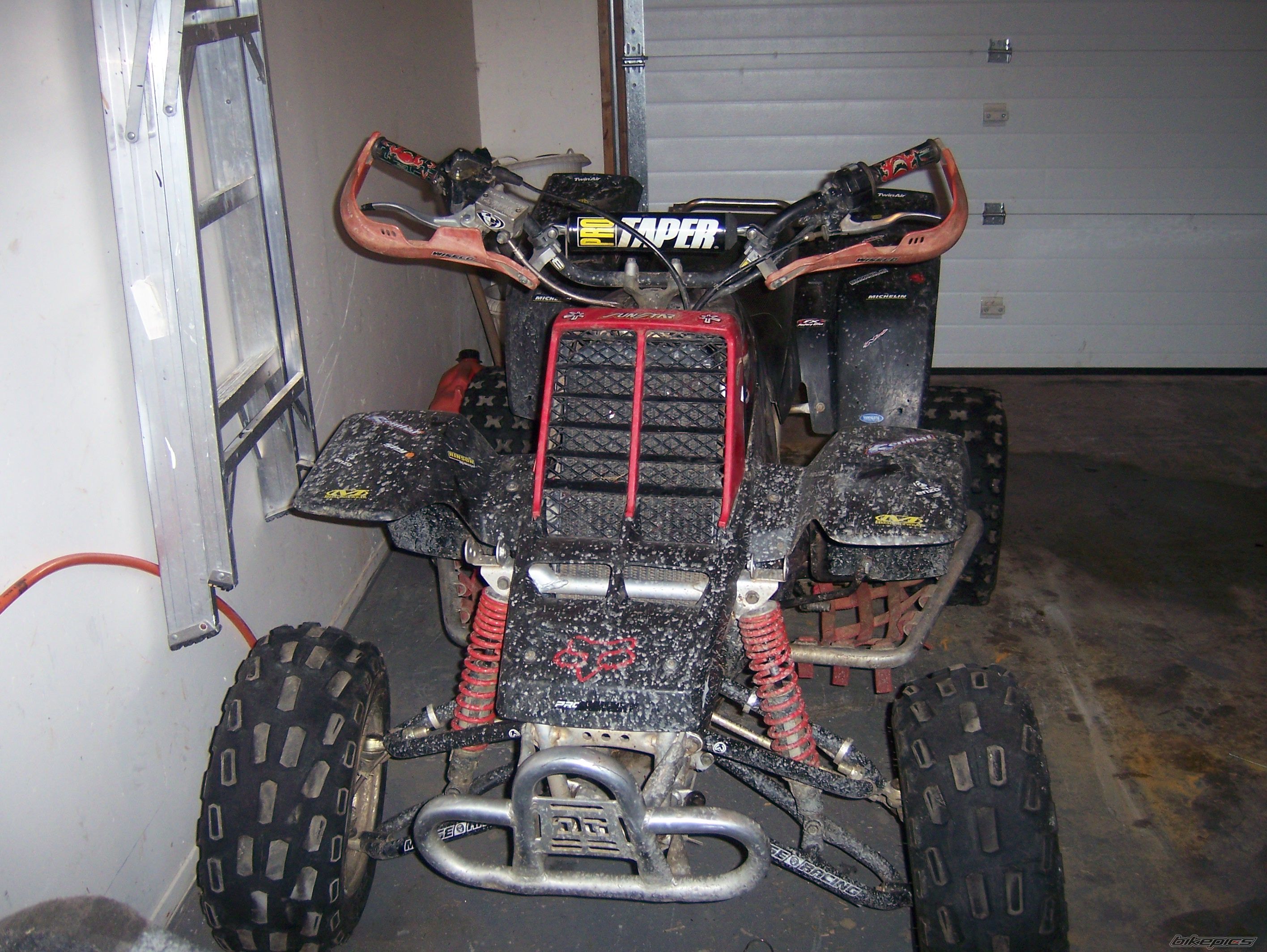 Photo 1378339