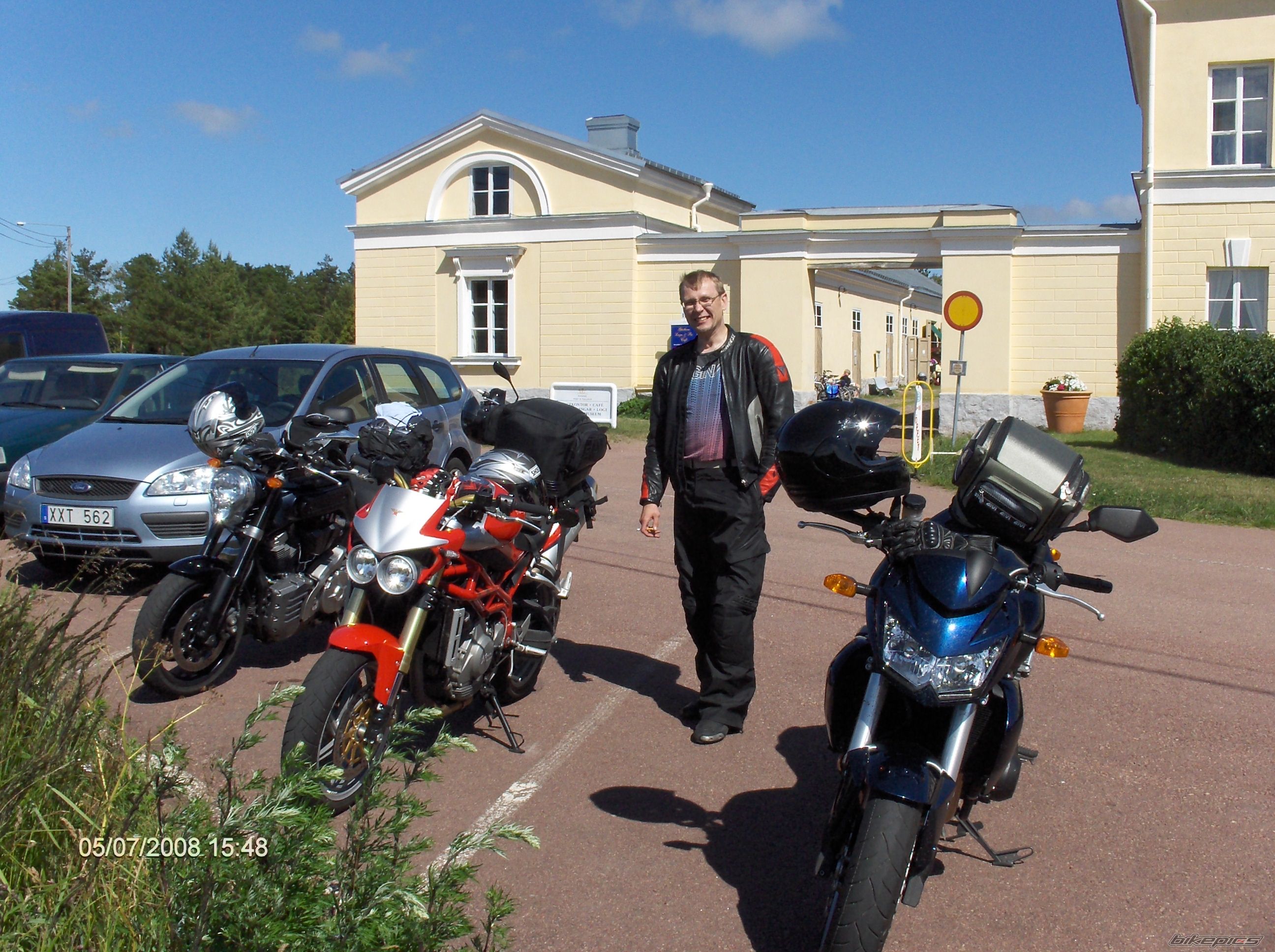 Photo 1378342