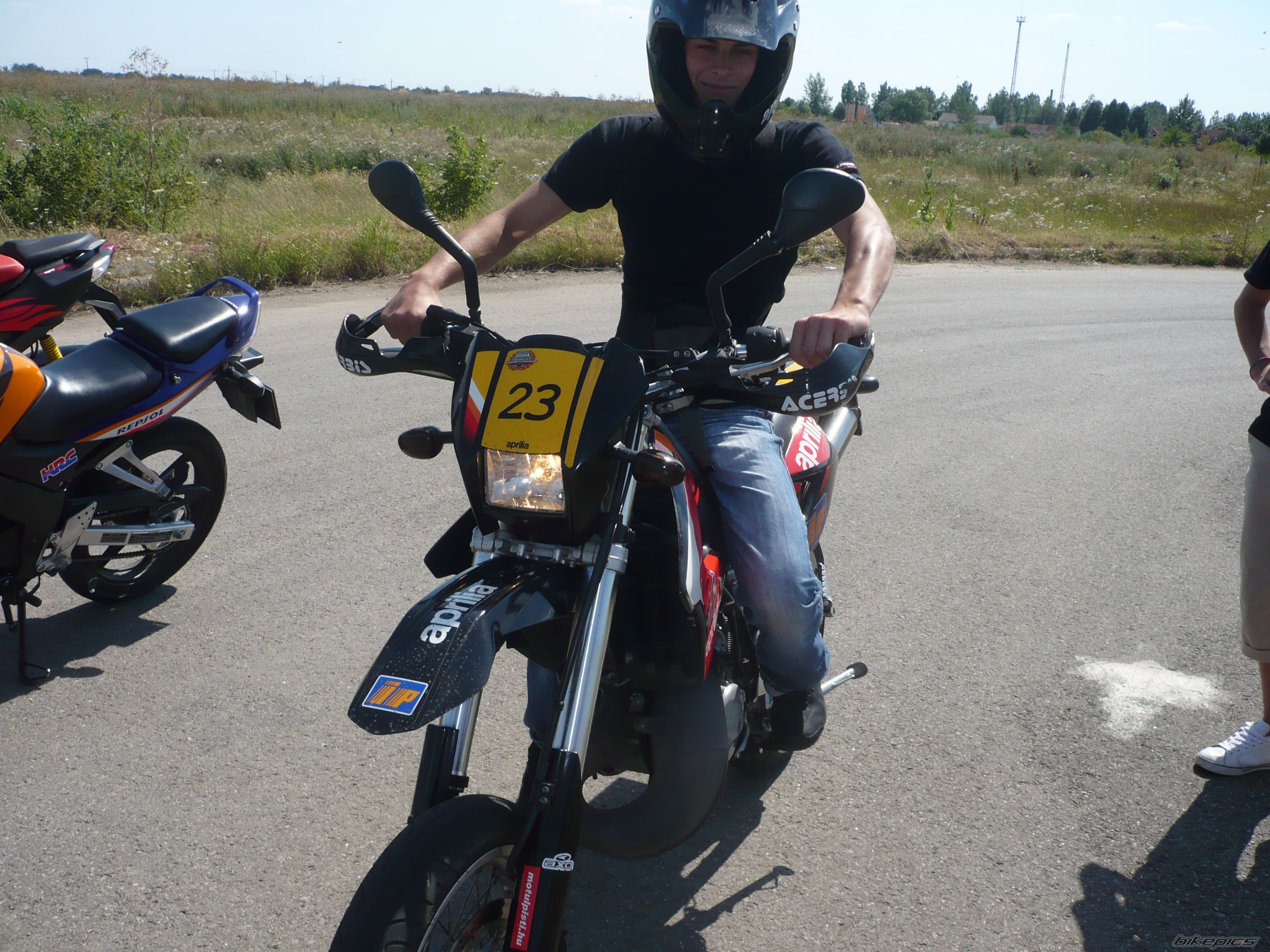 Photo 1378438