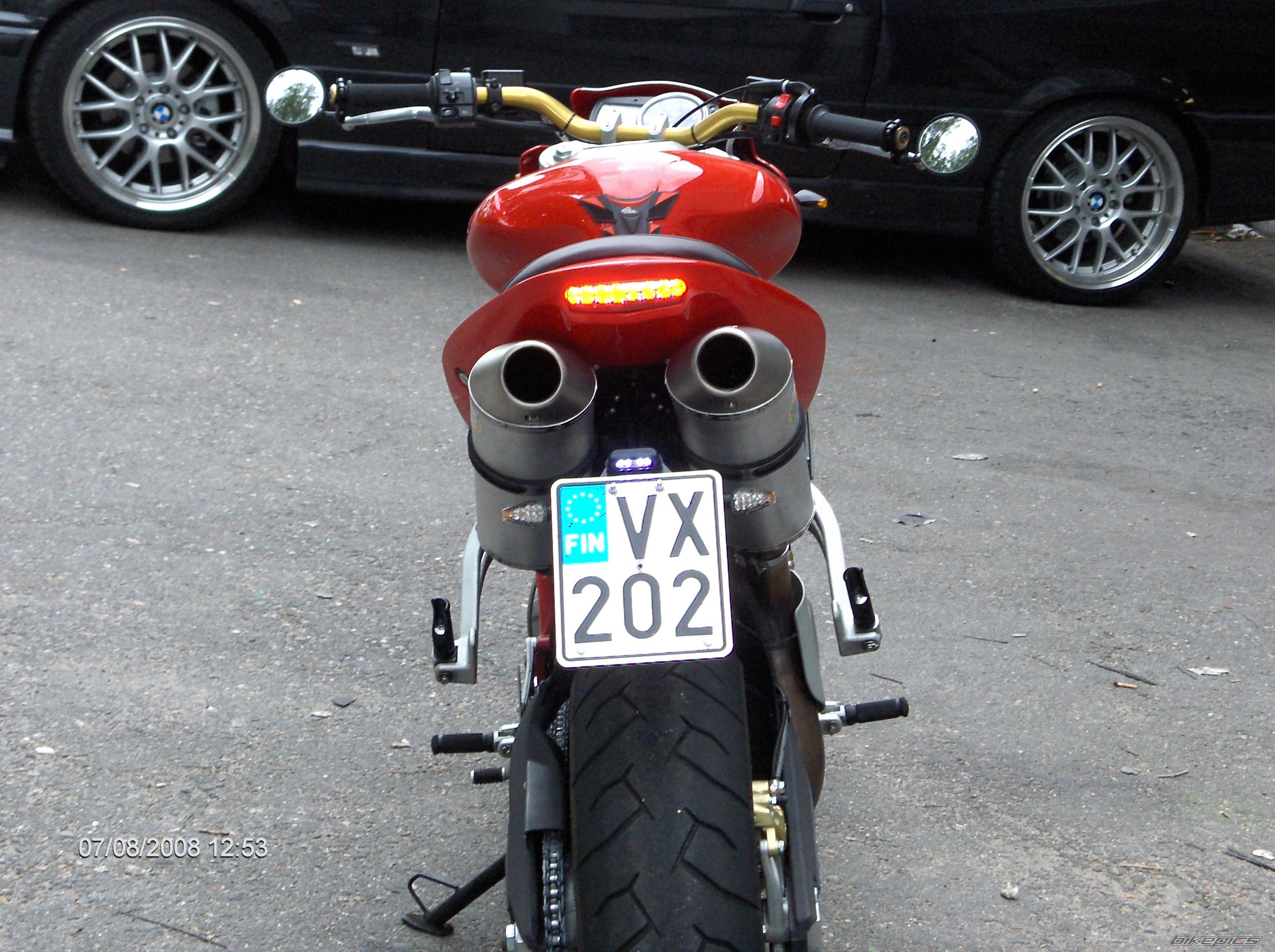 Photo 1378589