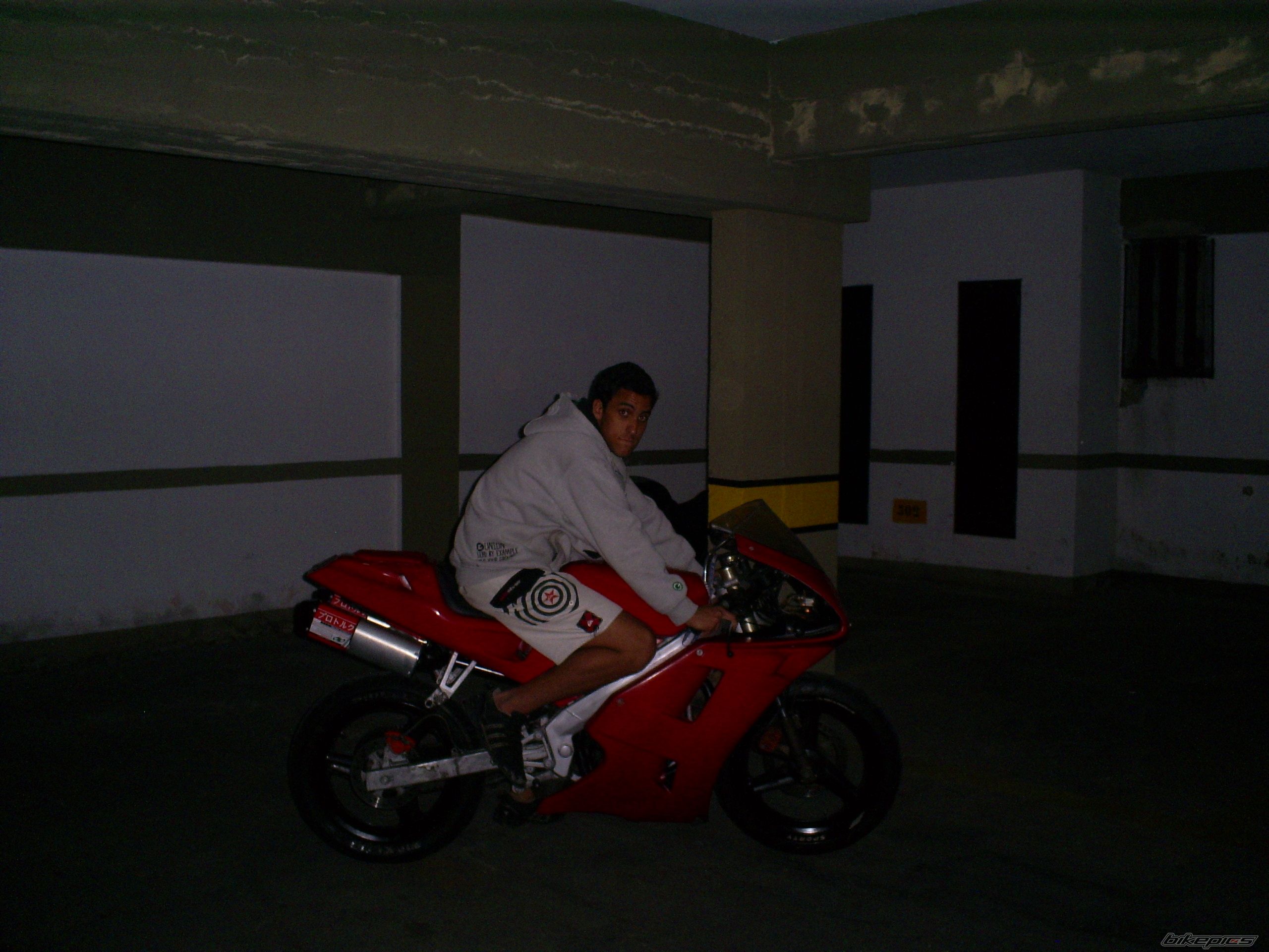 Photo 1378620