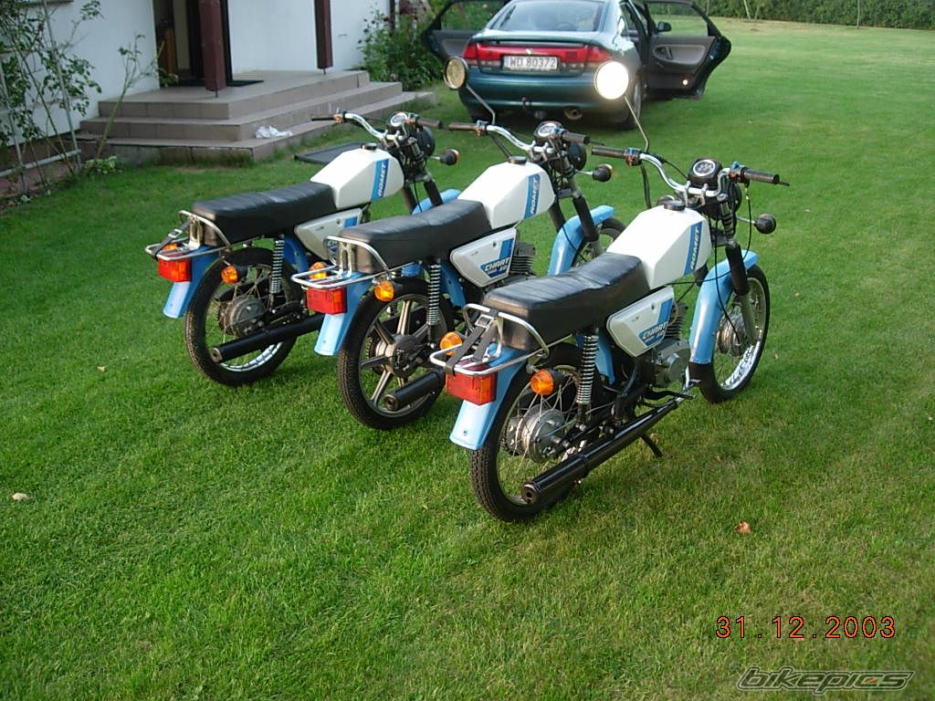 Photo 1378643