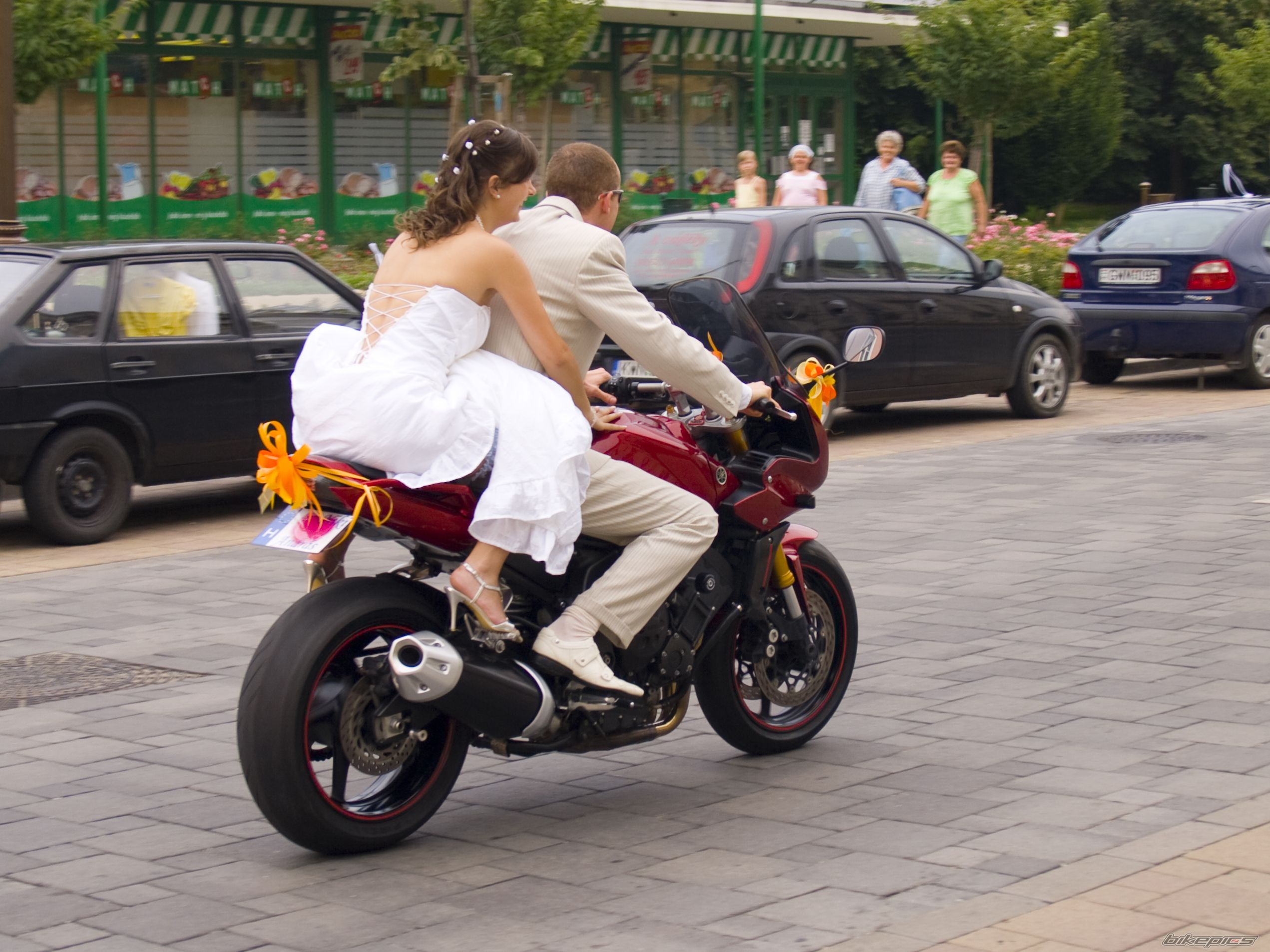 Photo 1378730