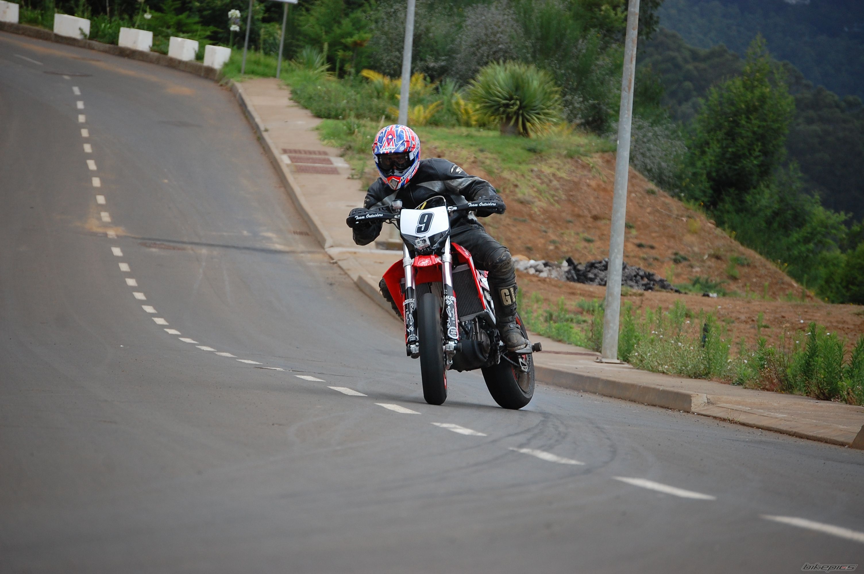 Photo 1378738