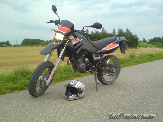 Photo 1378773