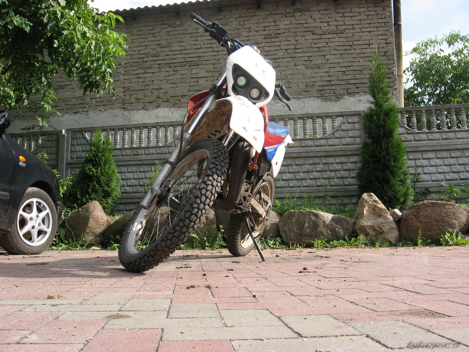 Photo 1378935