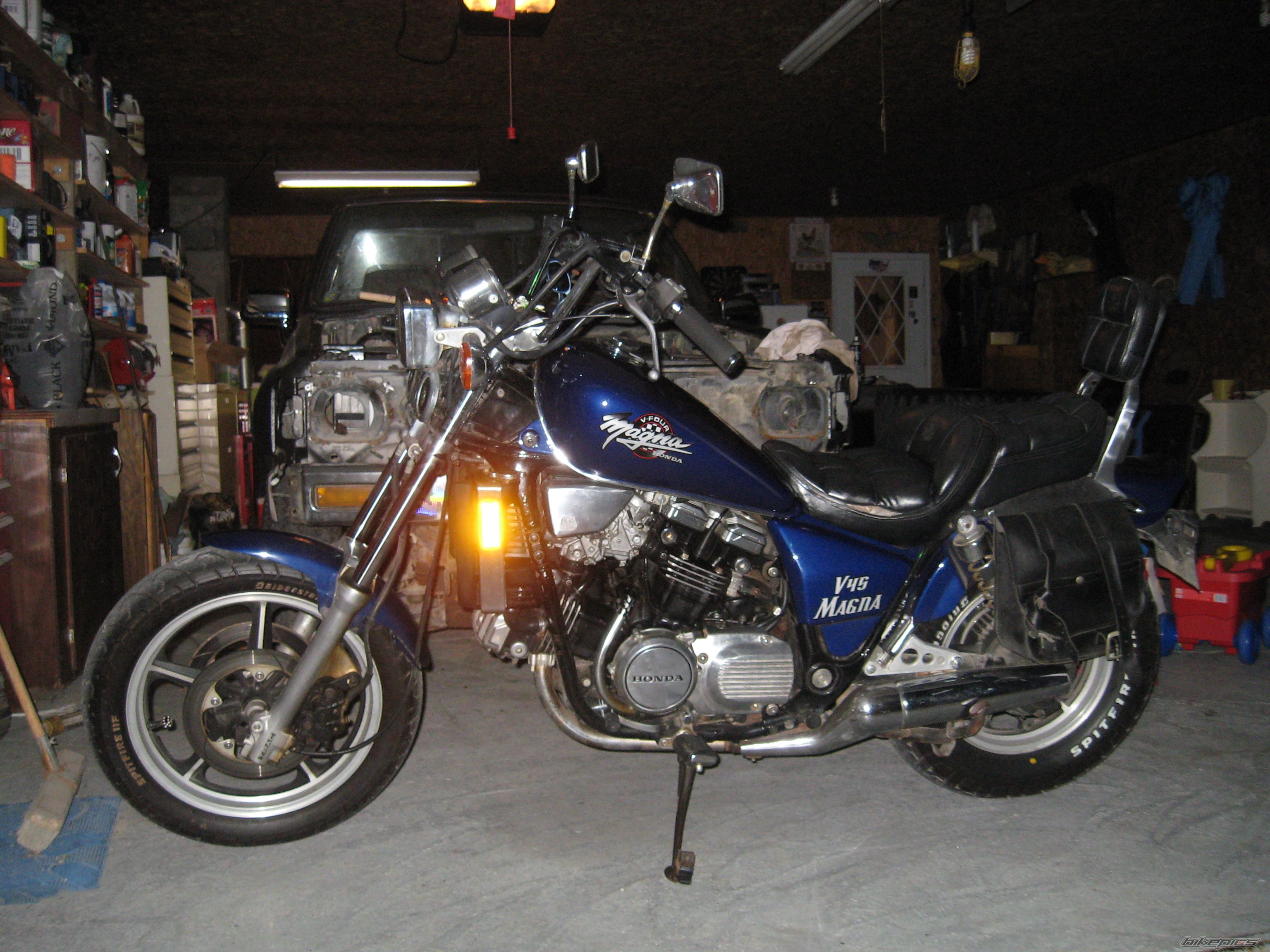Photo 1378945