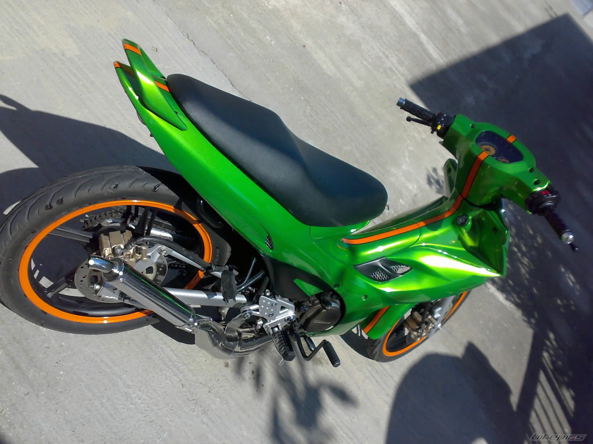 Photo 1379097