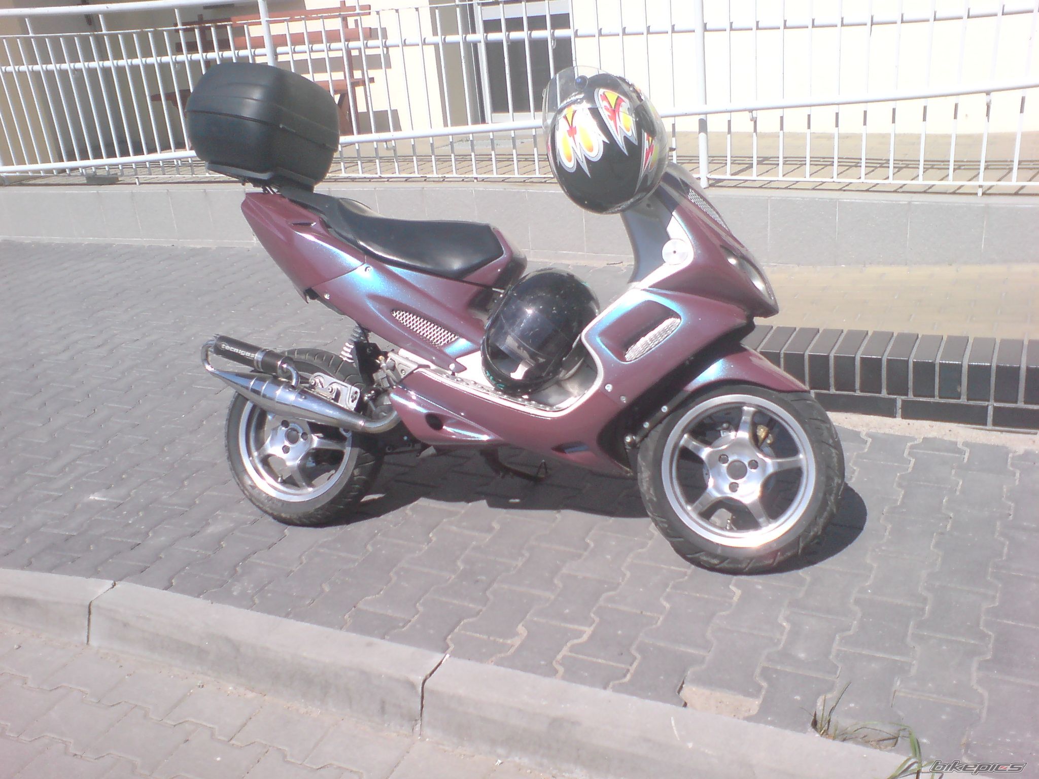 Photo 1379112