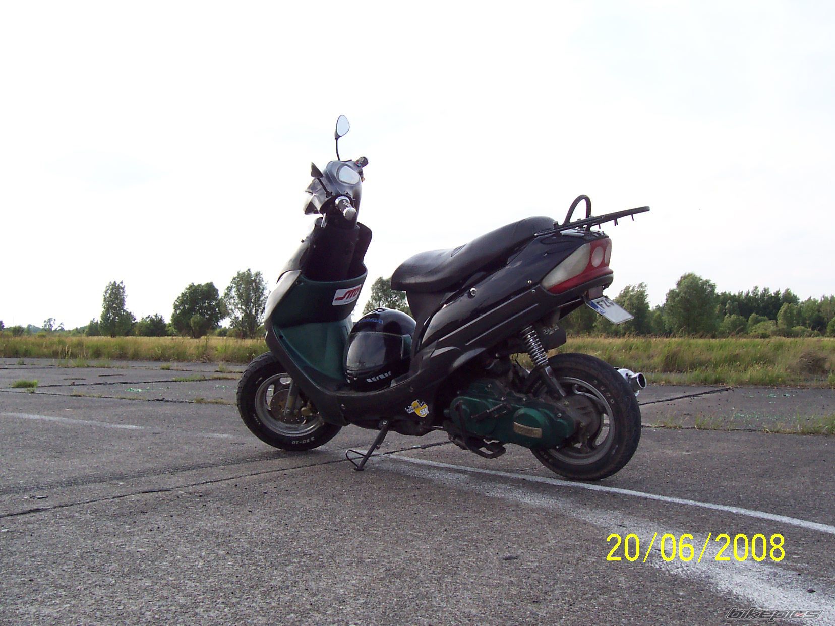Photo 1379145