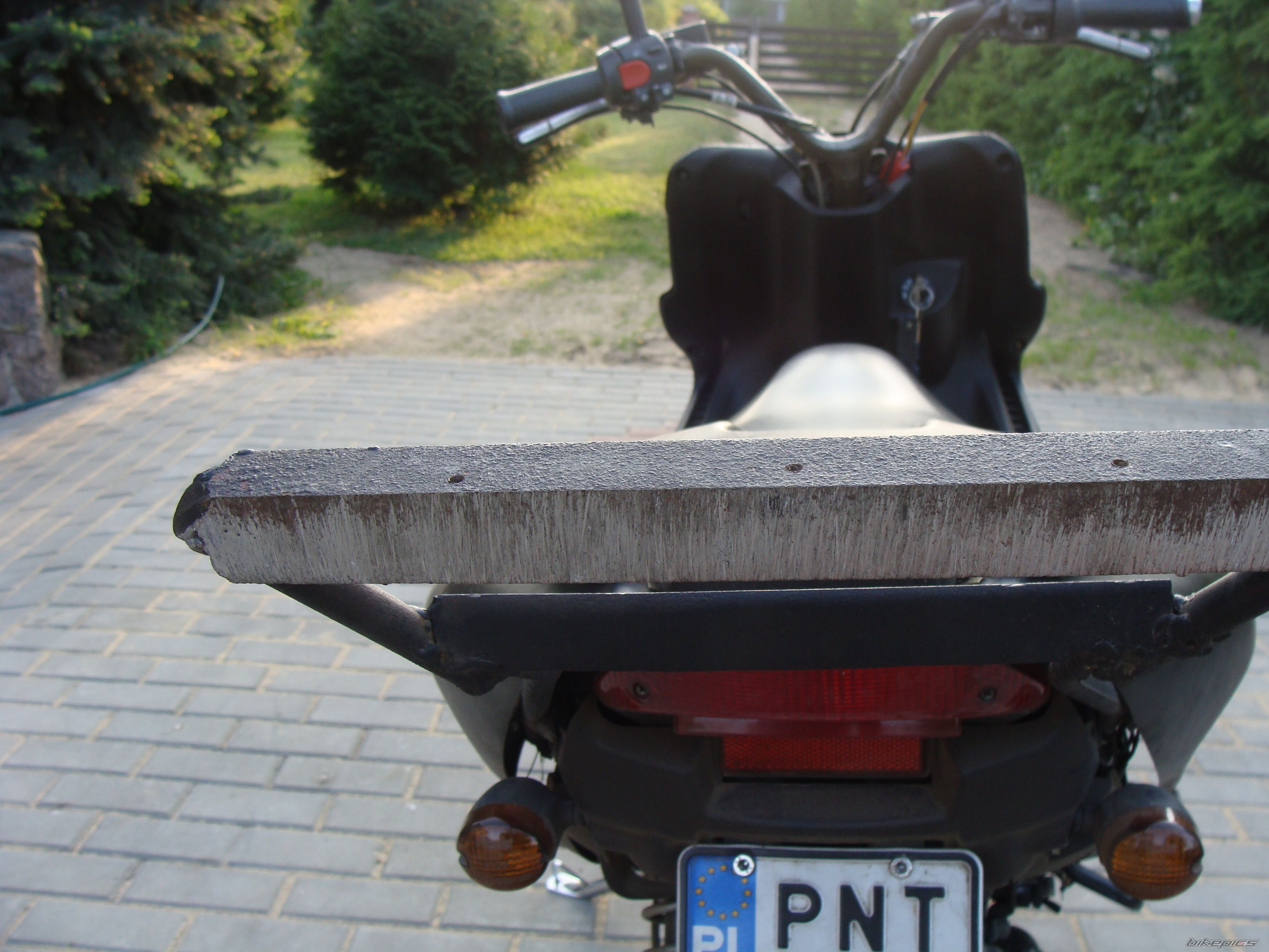 Photo 1379152