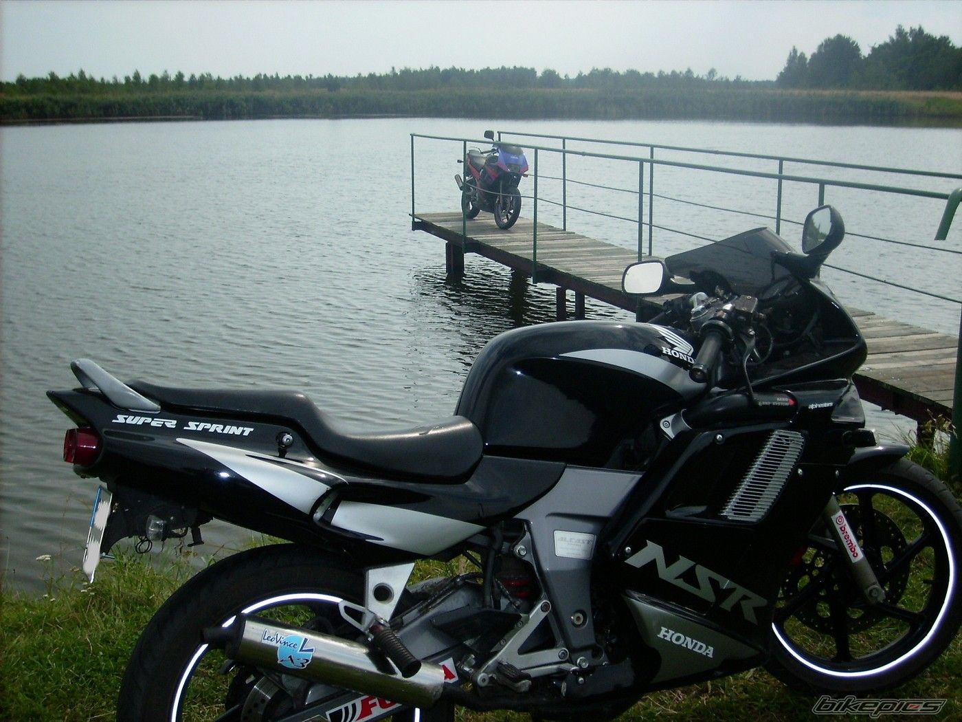 Photo 1379221