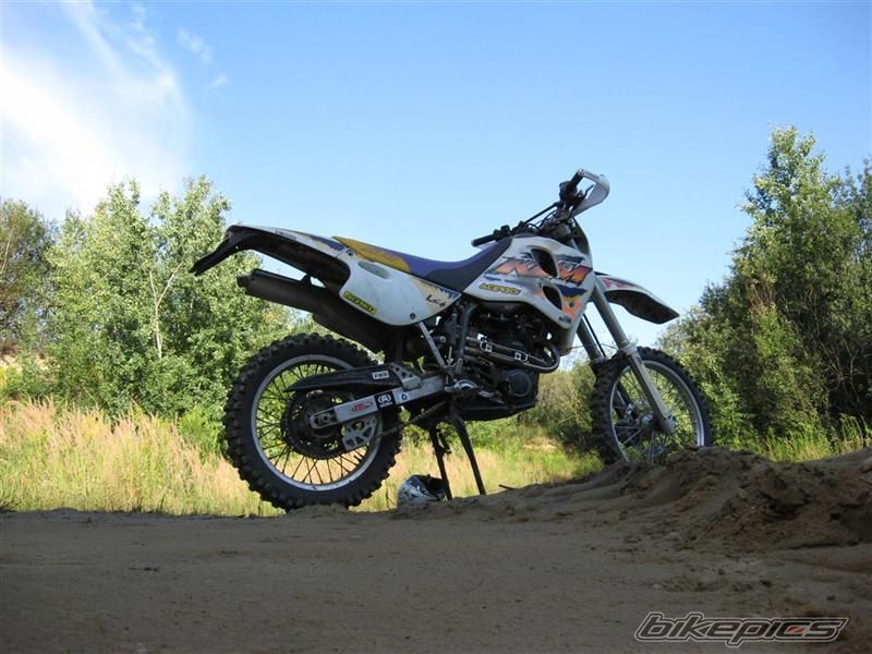 Photo 1379509