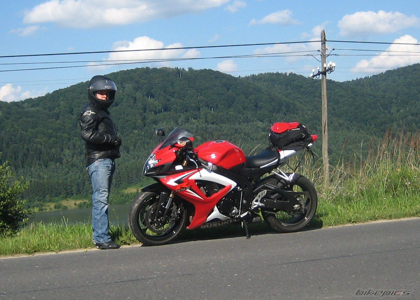 Photo 1379636