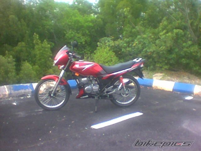 Photo 1379638